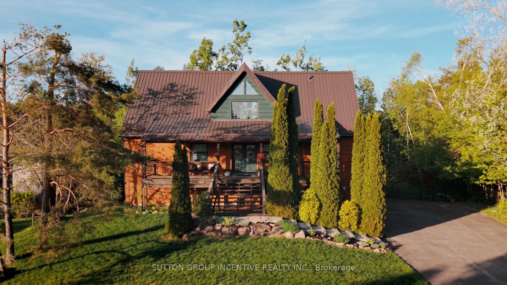 Photo 1 of 17 Bridle Path, Oro-Medonte, Horseshoe Valley — HOMEH