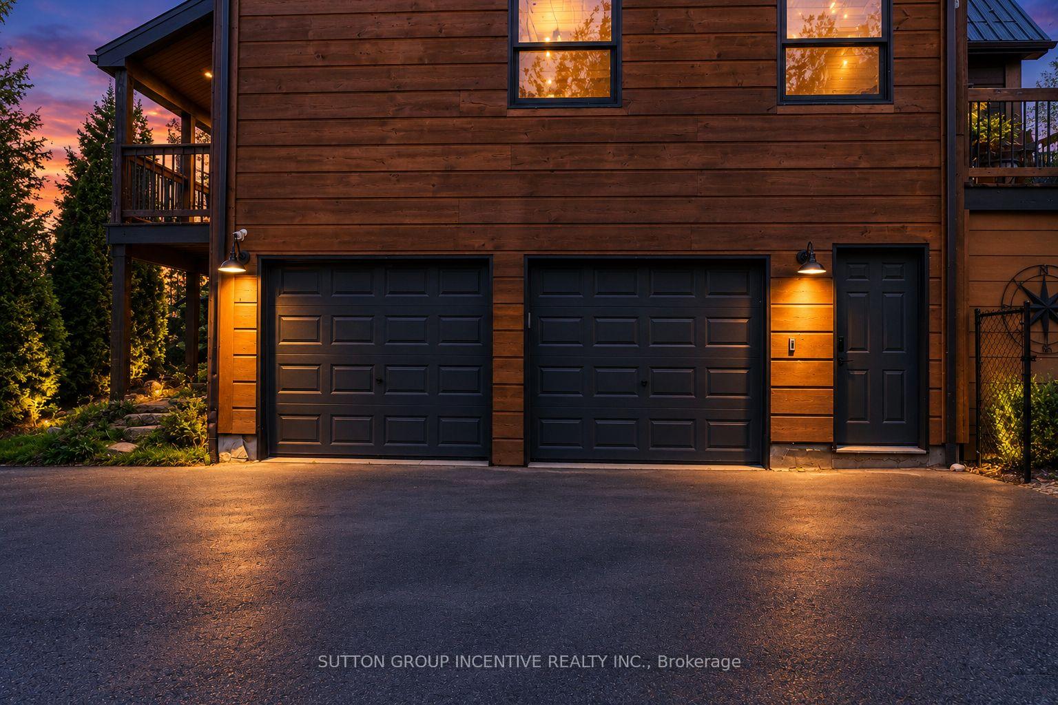 Photo 5 of 17 Bridle Path, Oro-Medonte, Horseshoe Valley — HOMEH