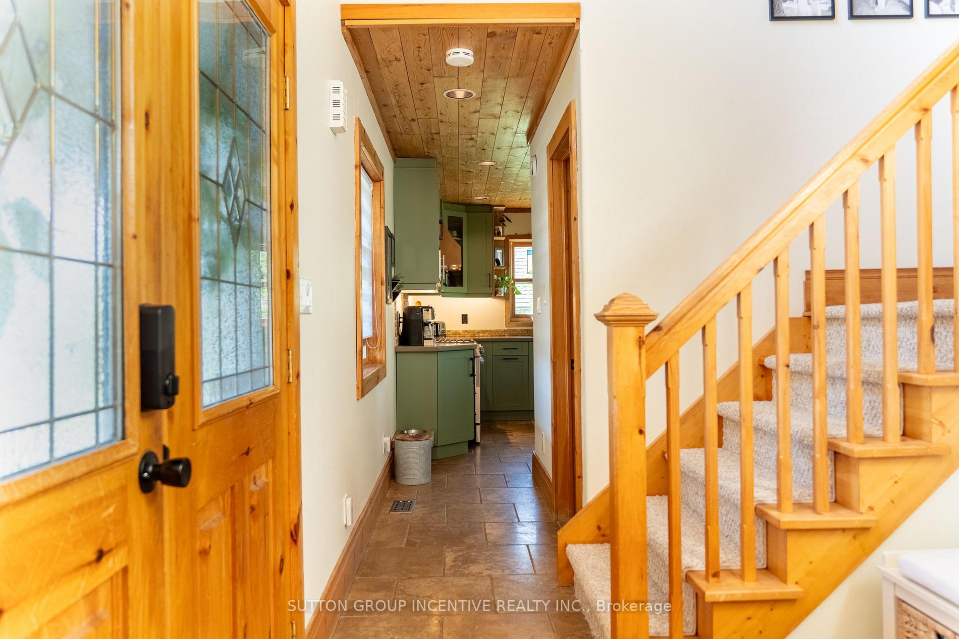 Photo 14 of 17 Bridle Path, Oro-Medonte, Horseshoe Valley — HOMEH