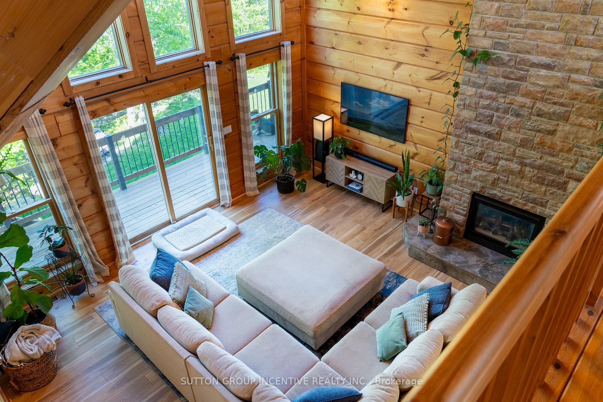 Photo 24 of 17 Bridle Path, Oro-Medonte, Horseshoe Valley — HOMEH