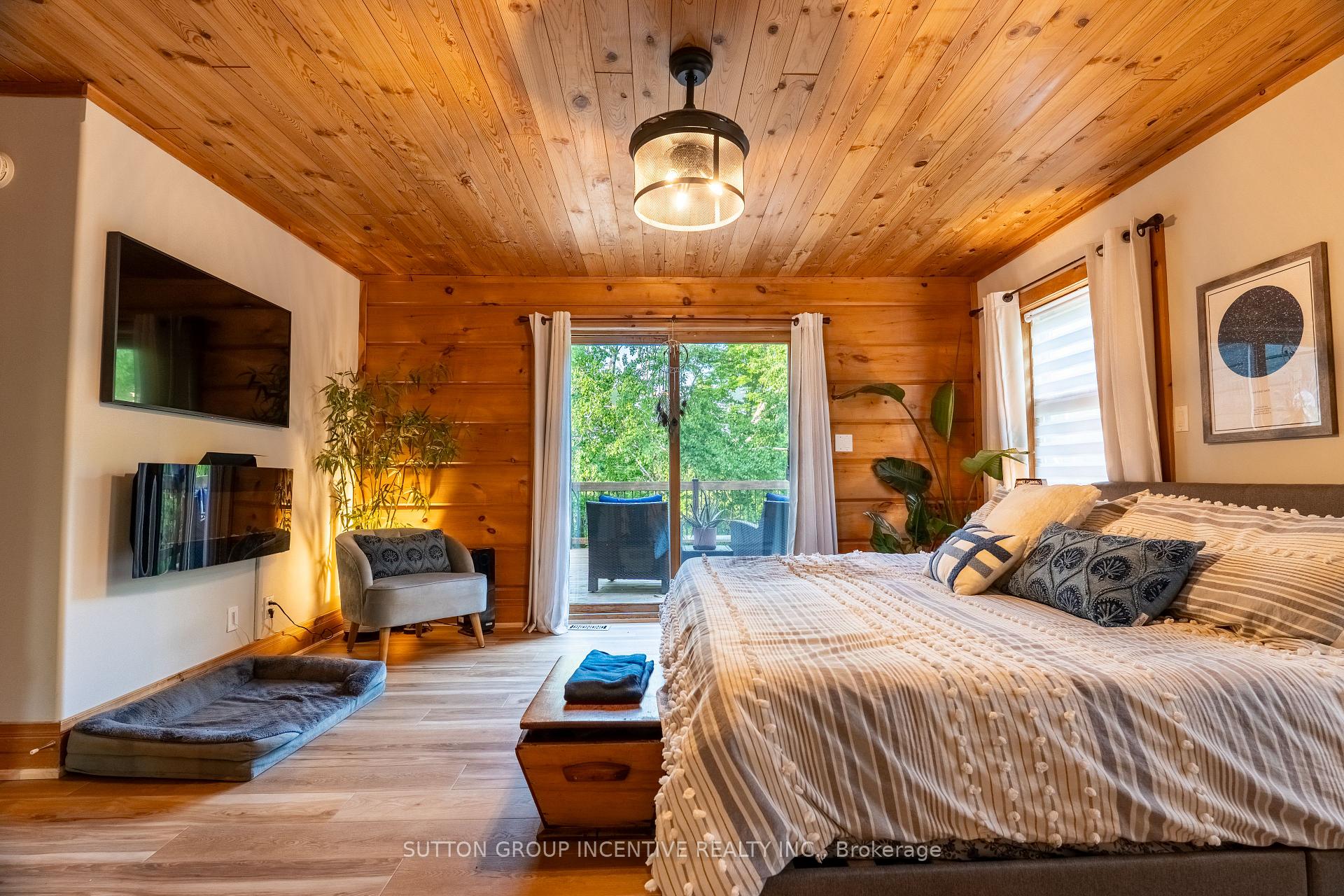 Photo 27 of 17 Bridle Path, Oro-Medonte, Horseshoe Valley — HOMEH