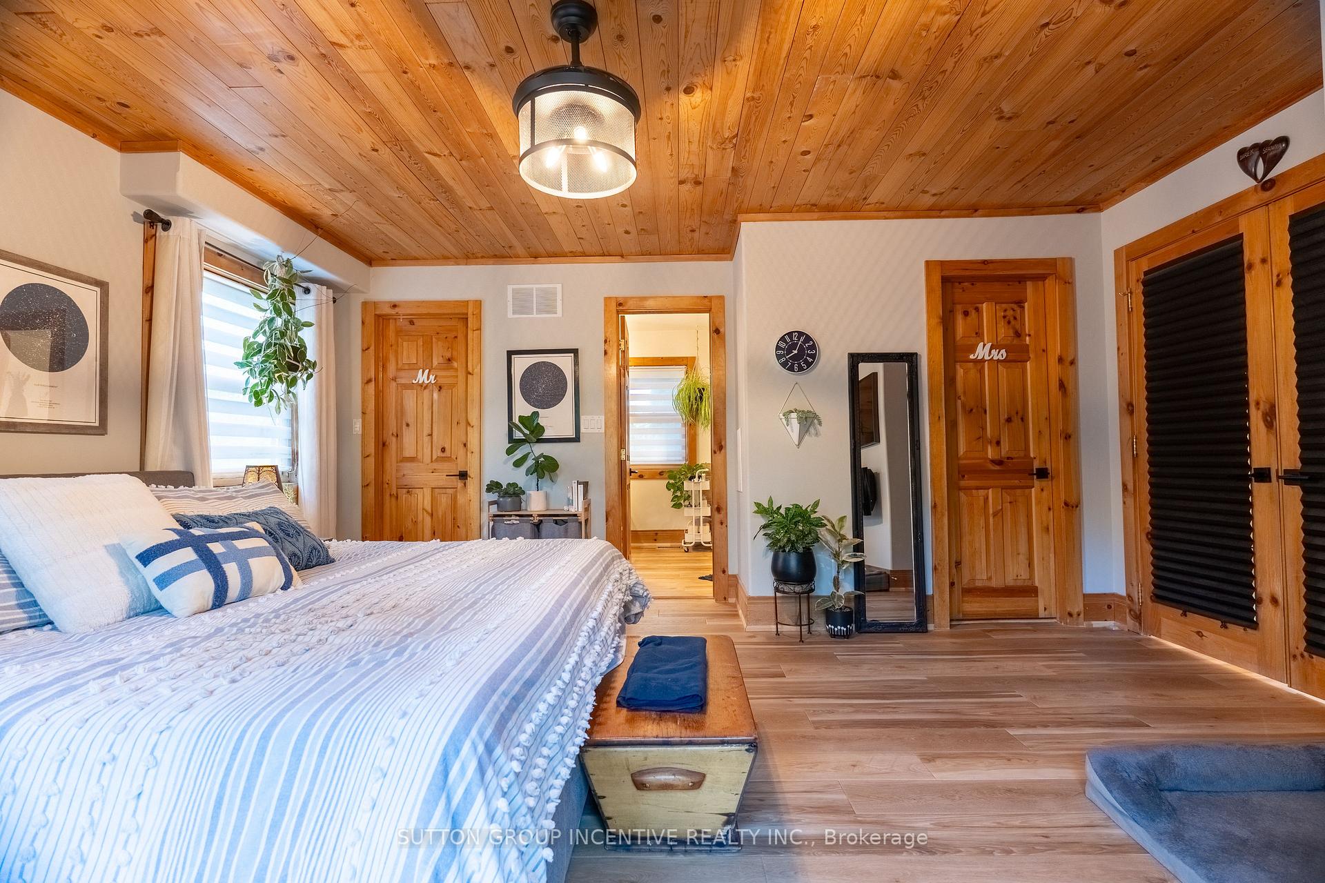 Photo 28 of 17 Bridle Path, Oro-Medonte, Horseshoe Valley — HOMEH