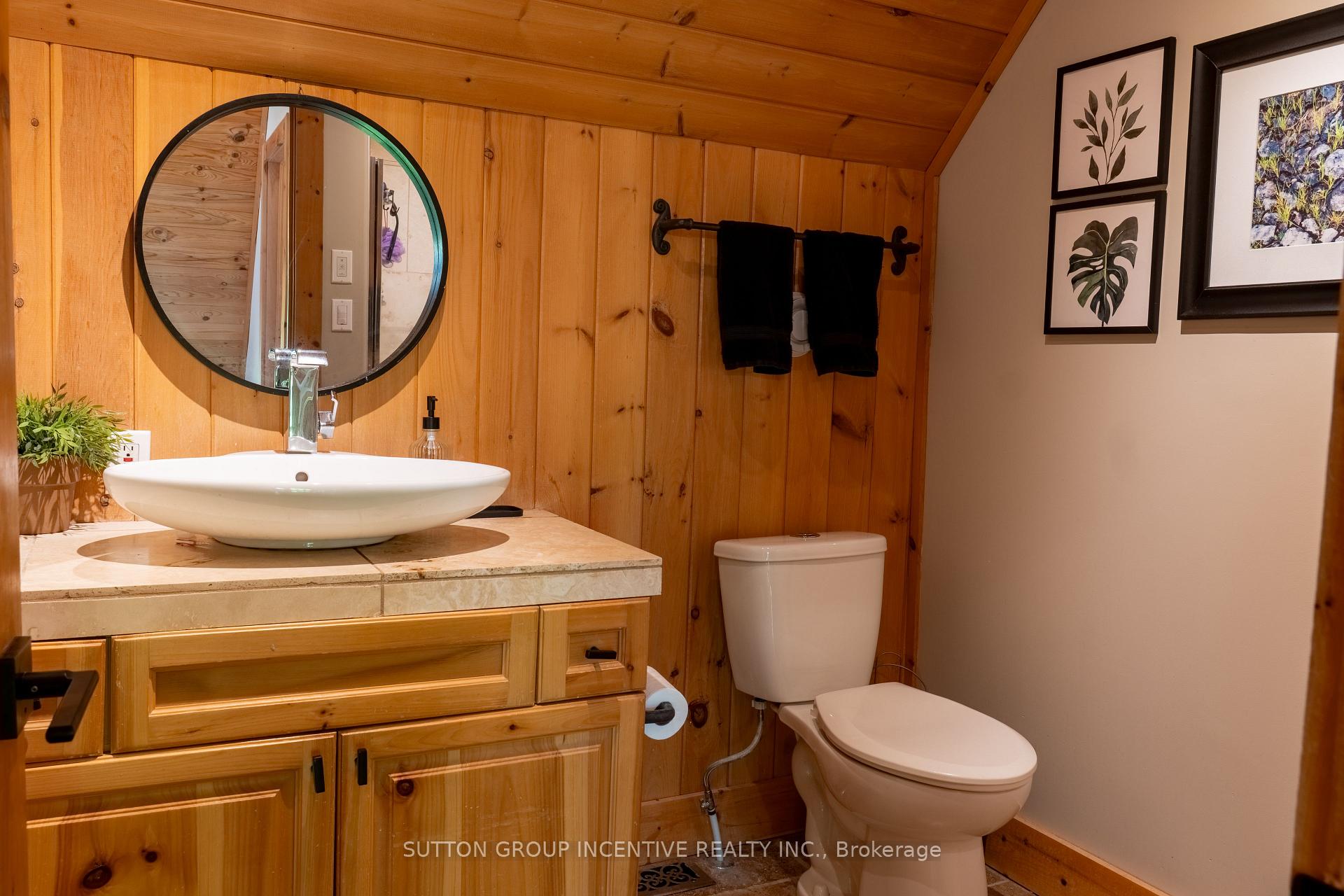 Photo 38 of 17 Bridle Path, Oro-Medonte, Horseshoe Valley — HOMEH