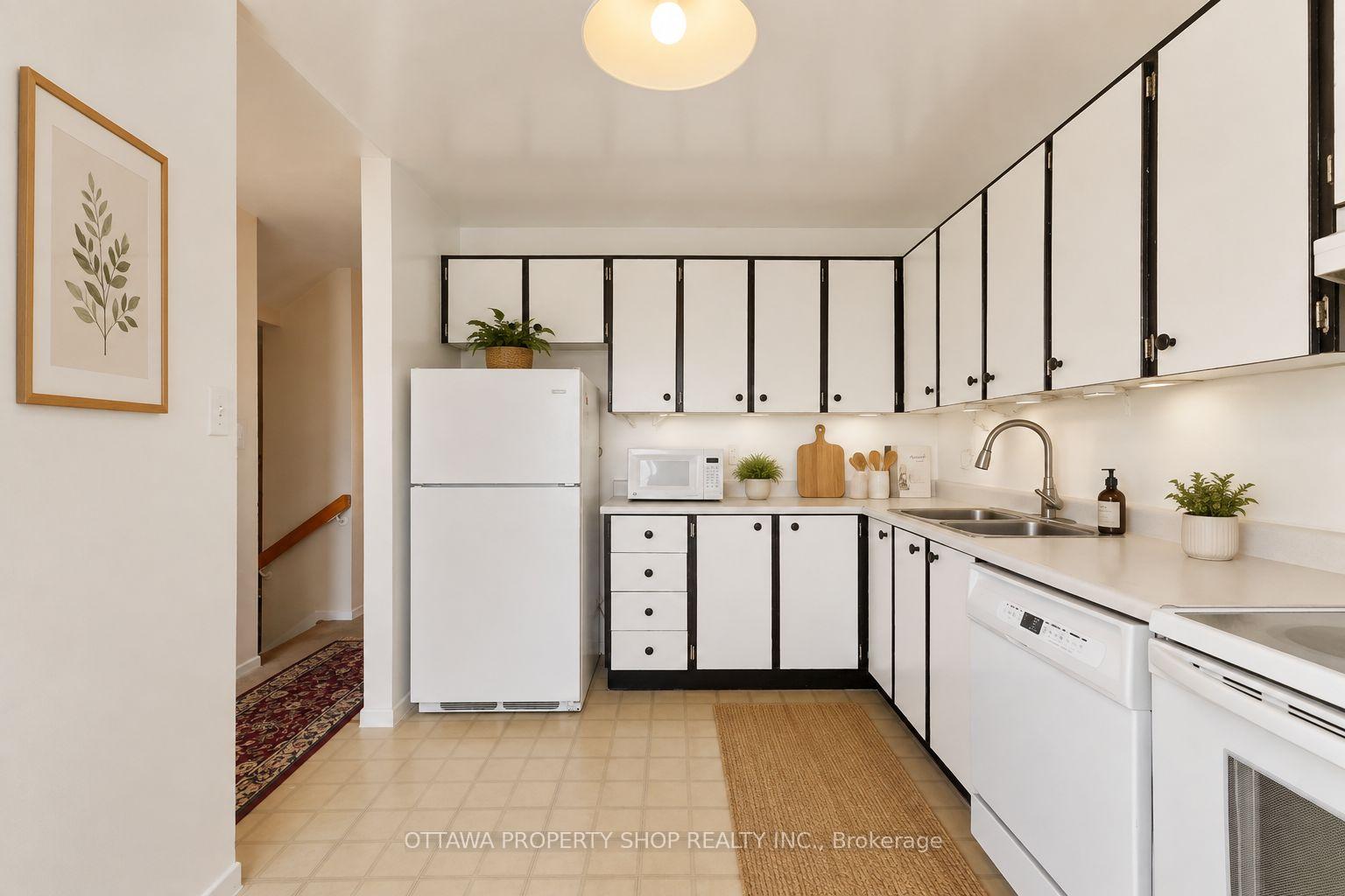 Photo 7 of Unit 78, 3344 Uplands Drive, Ottawa, Hunt Club — HOMEH