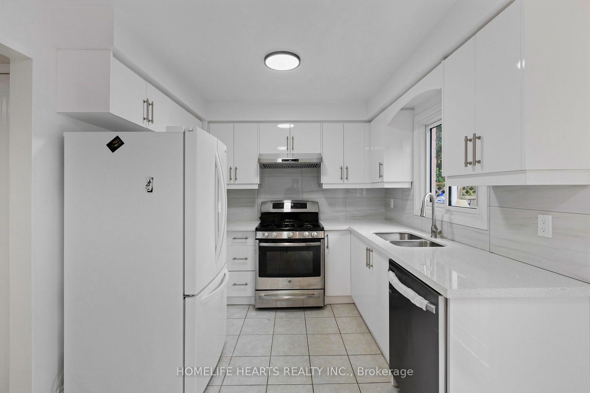 Photo 24 of 36 Lachlan Drive, Ajax, Central West — HOMEH