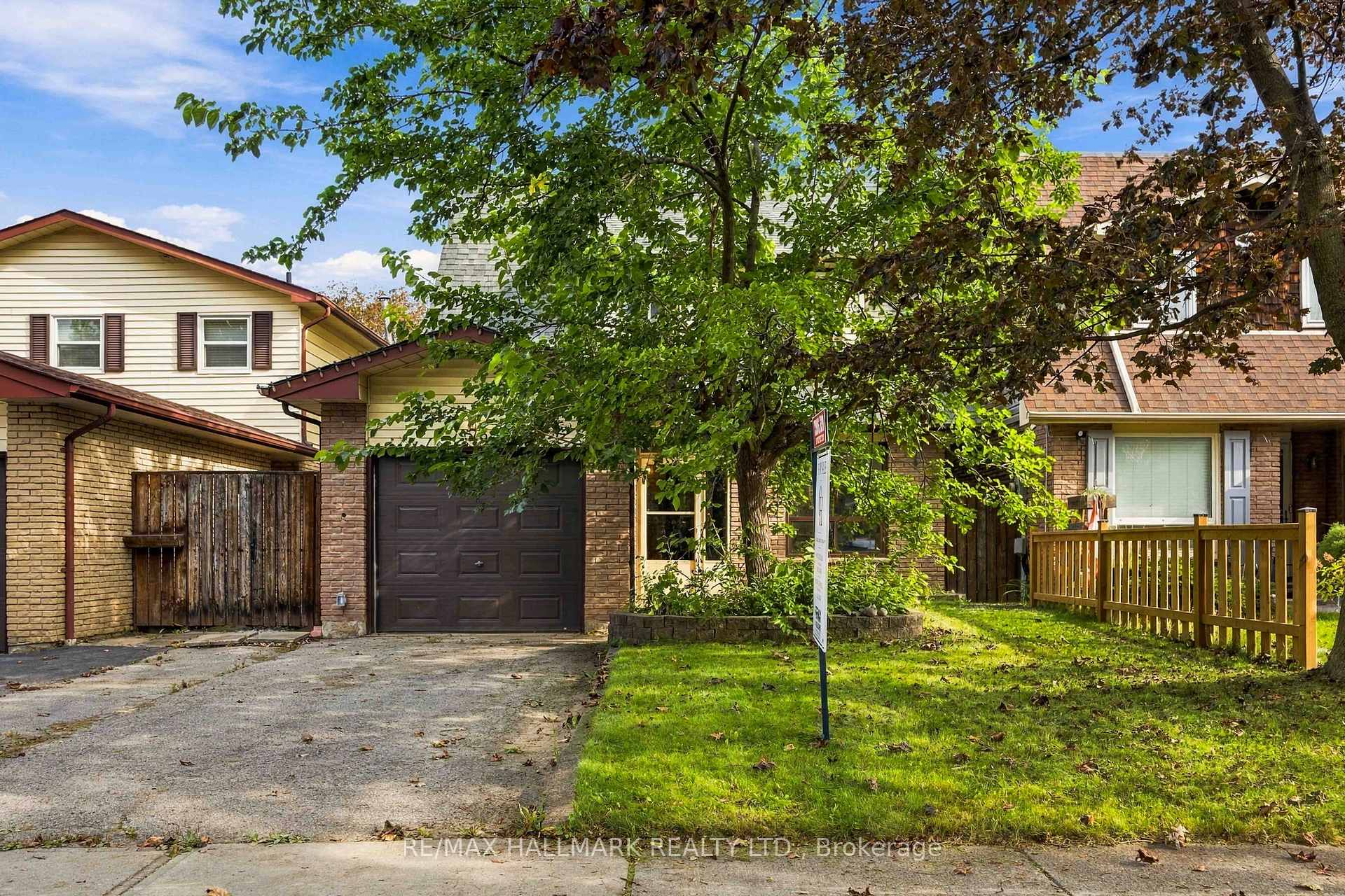 Photo 1 of 516 Creekview Circle, Pickering, West Shore — HOMEH