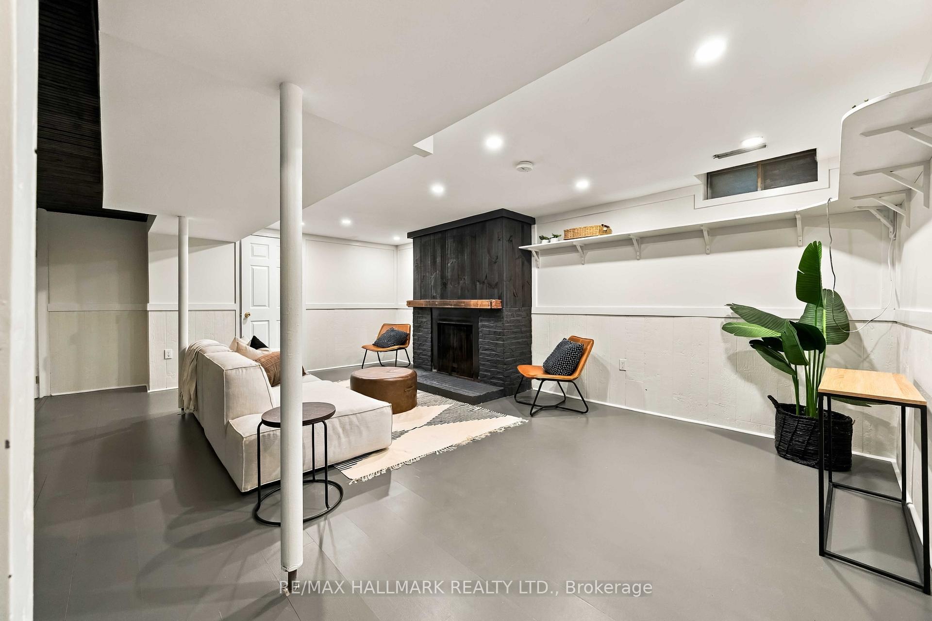 Photo 31 of 516 Creekview Circle, Pickering, West Shore — HOMEH
