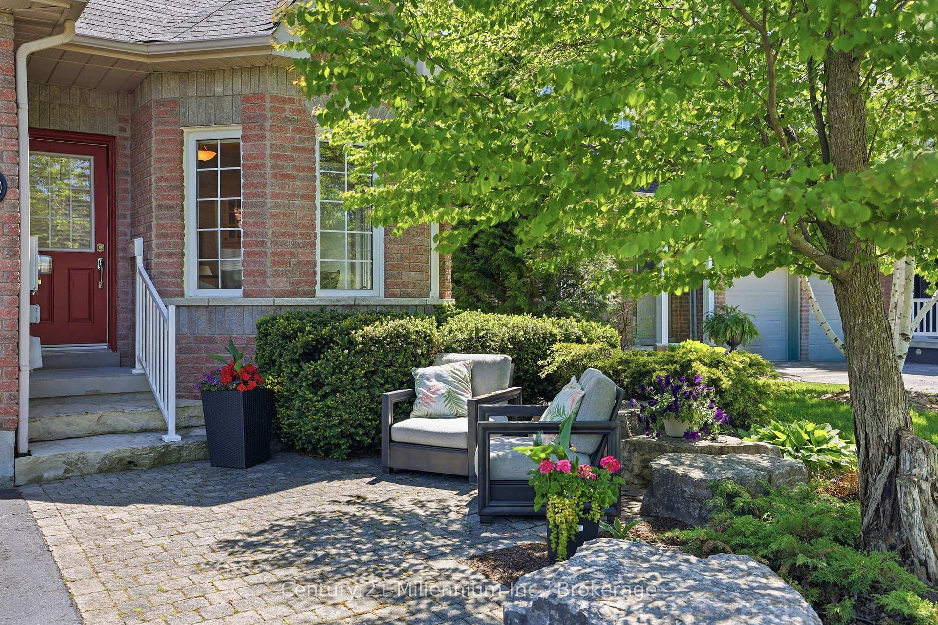 Photo 4 of 18 Thomas Drive, Collingwood — HOMEH