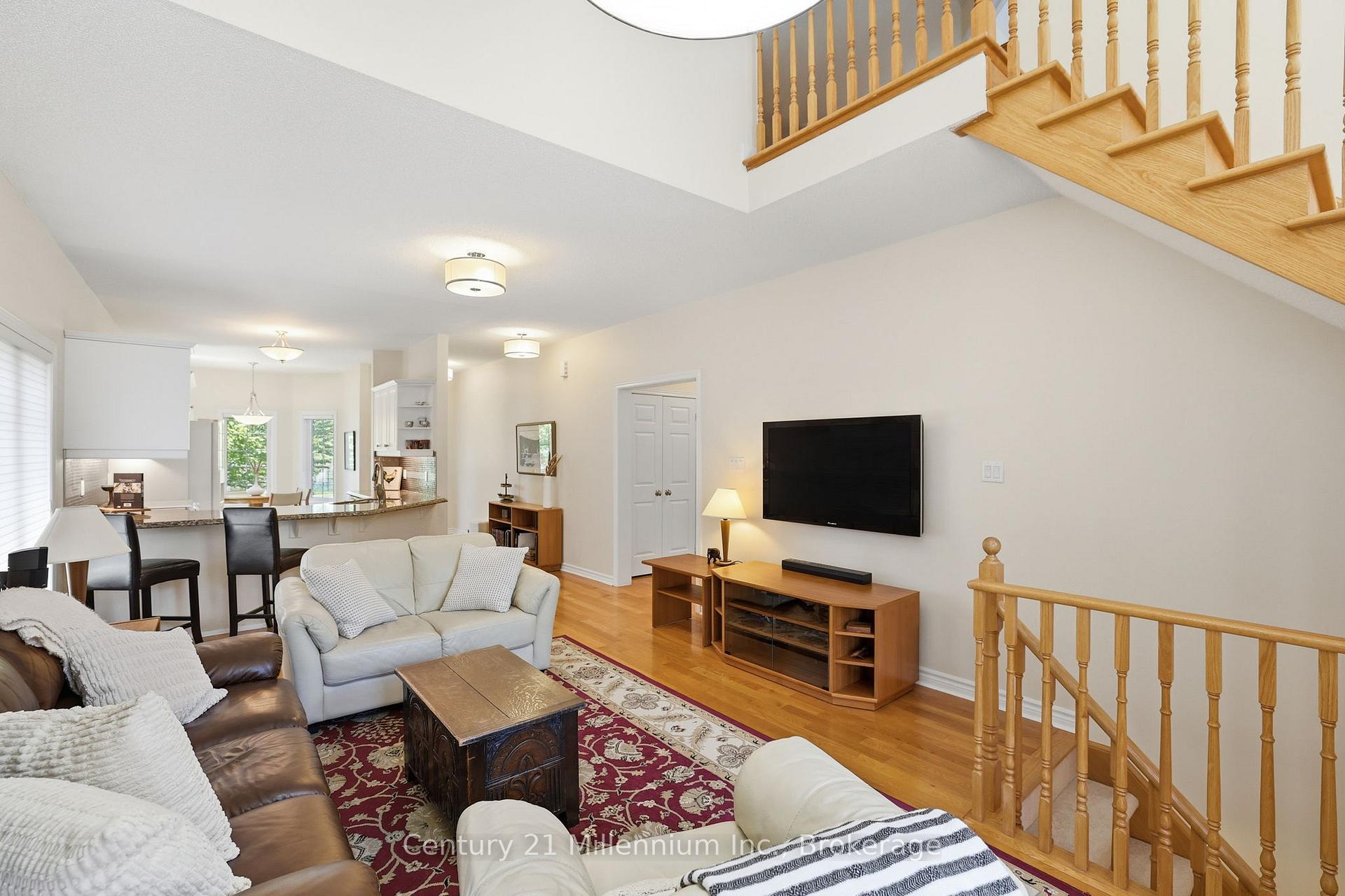 Photo 8 of 18 Thomas Drive, Collingwood — HOMEH