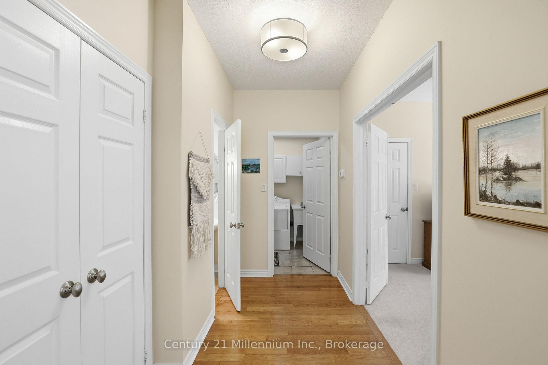 Photo 16 of 18 Thomas Drive, Collingwood — HOMEH