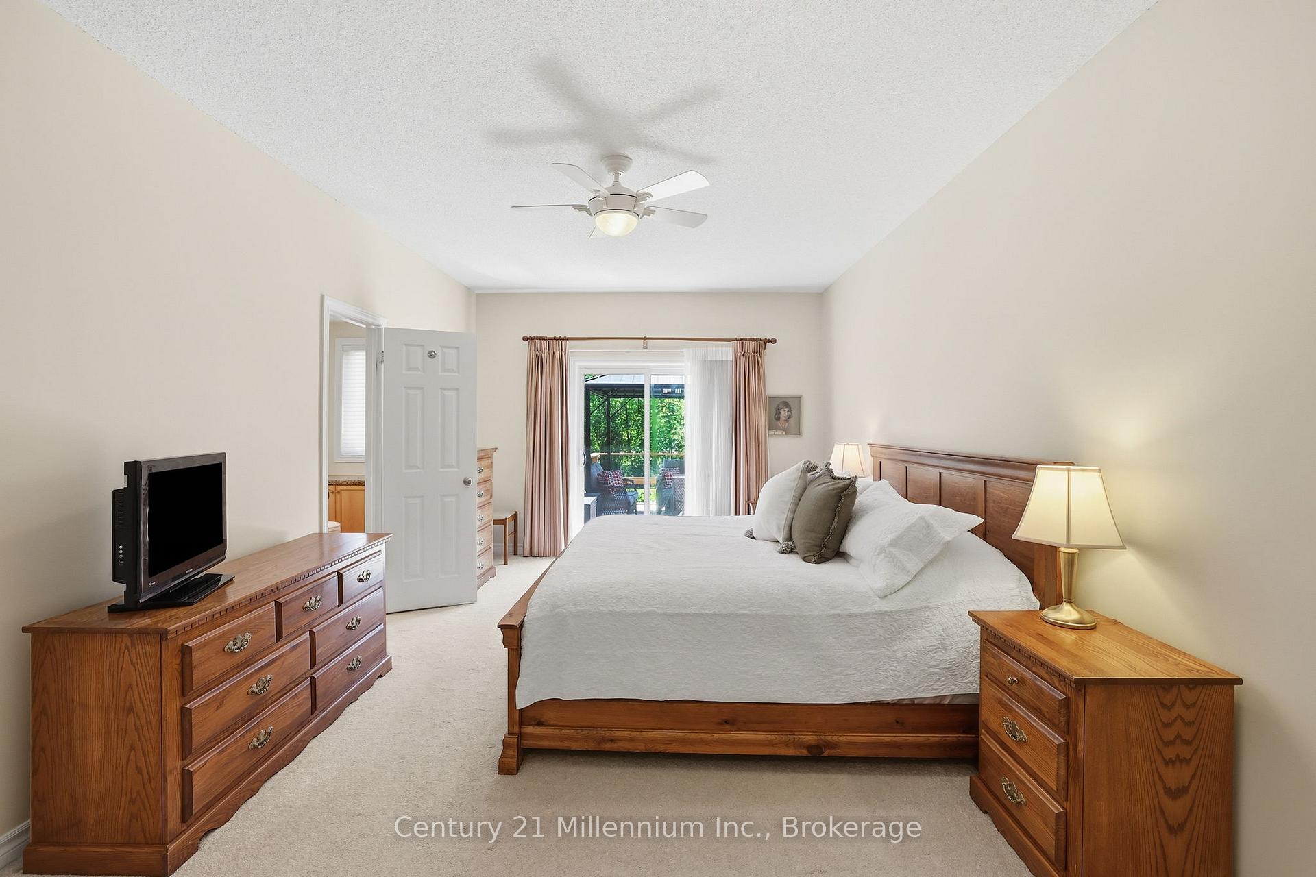 Photo 18 of 18 Thomas Drive, Collingwood — HOMEH
