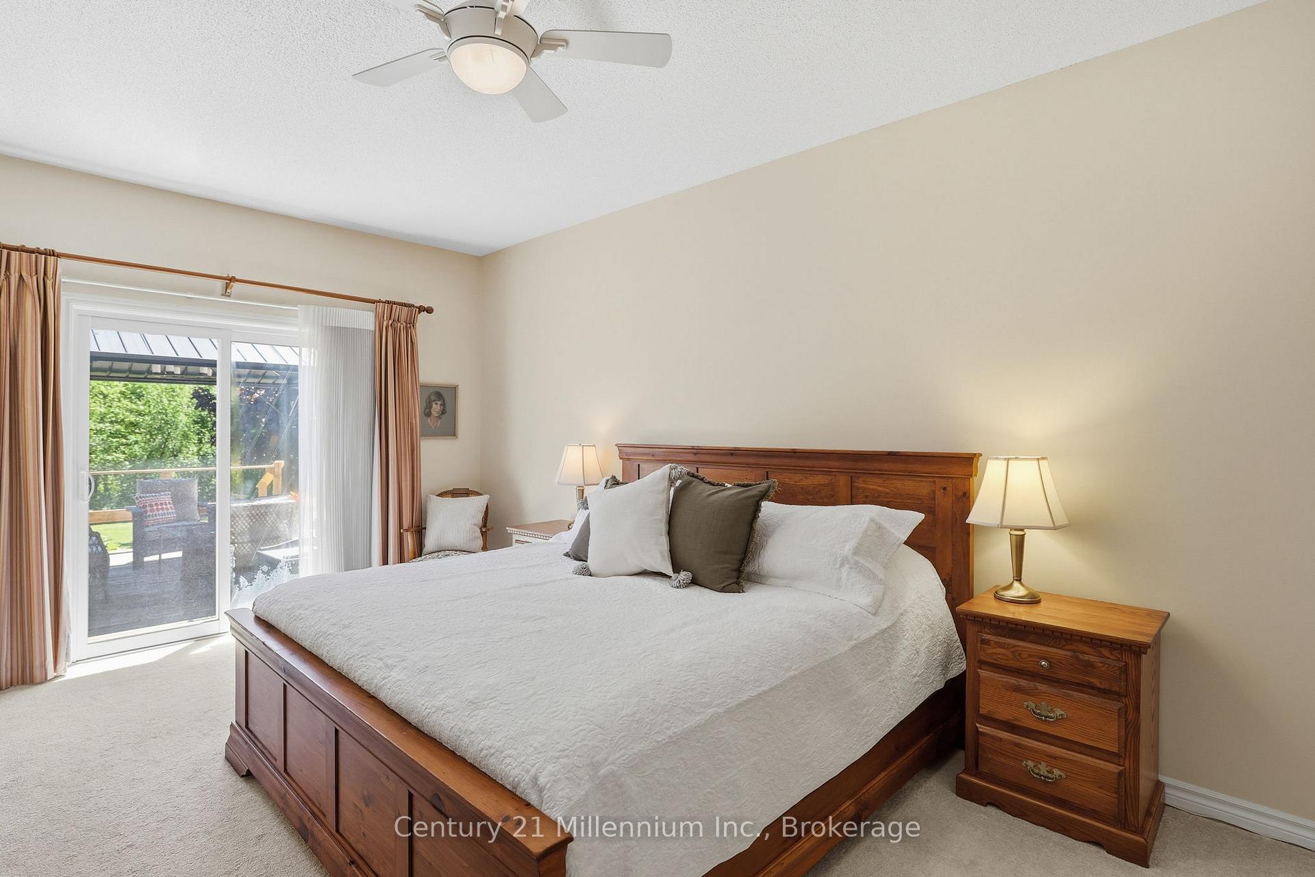 Photo 19 of 18 Thomas Drive, Collingwood — HOMEH