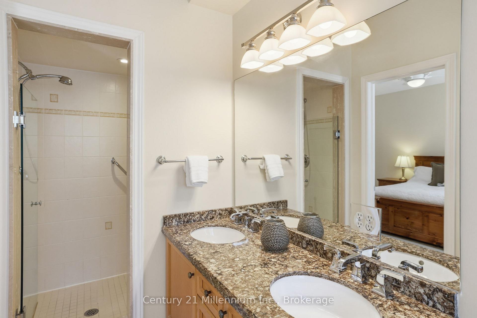 Photo 22 of 18 Thomas Drive, Collingwood — HOMEH