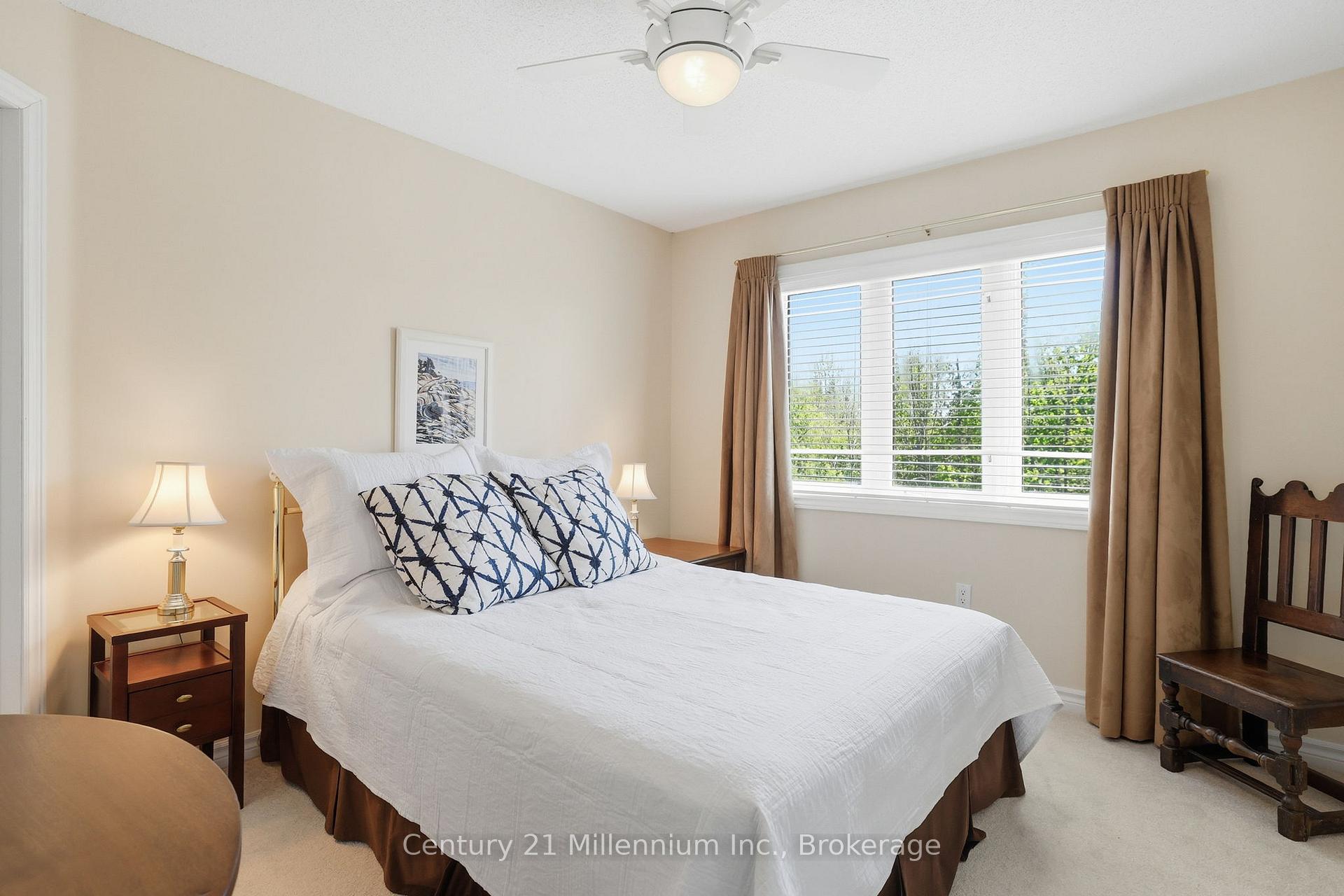 Photo 31 of 18 Thomas Drive, Collingwood — HOMEH