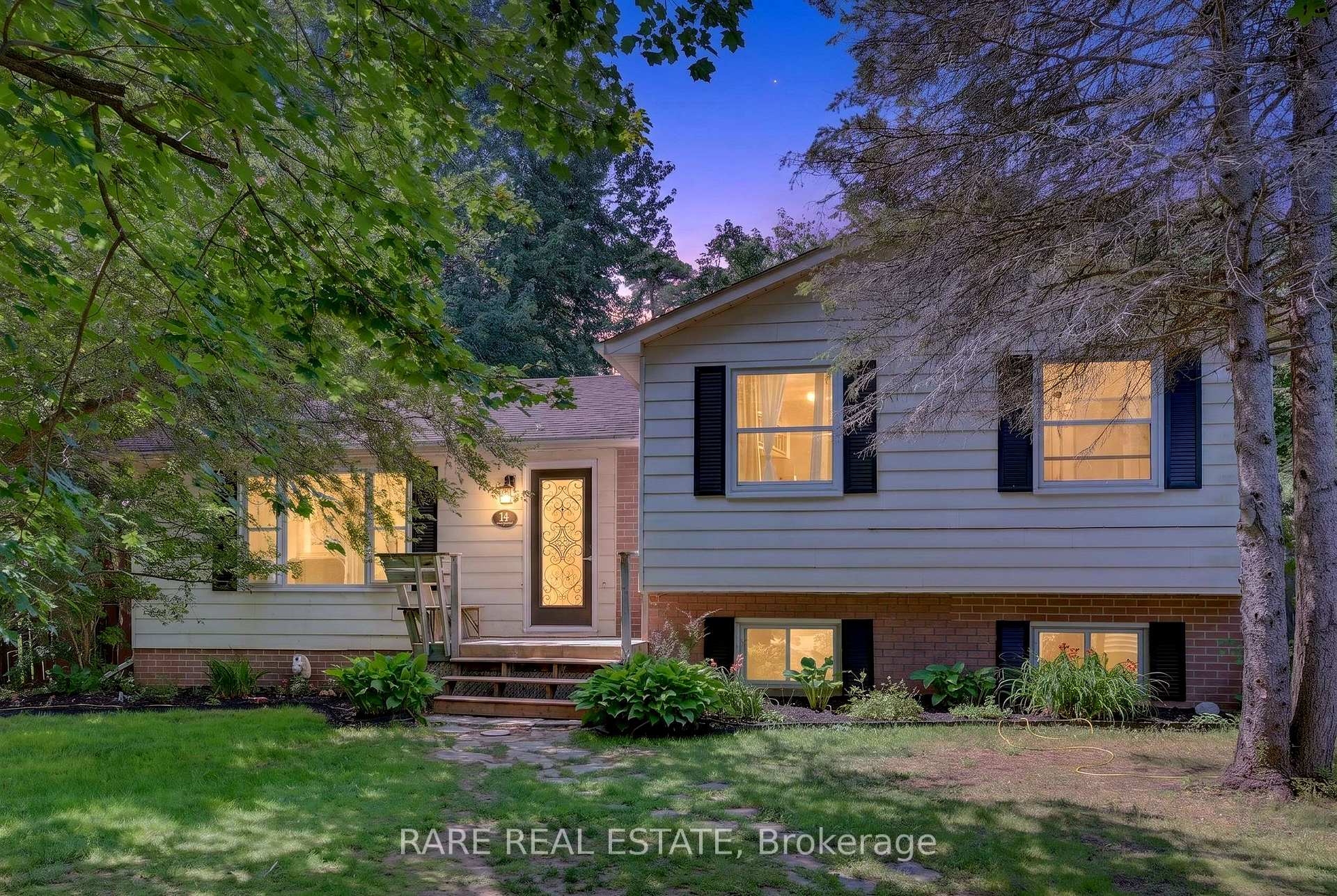 Photo of 14 Pineway Court