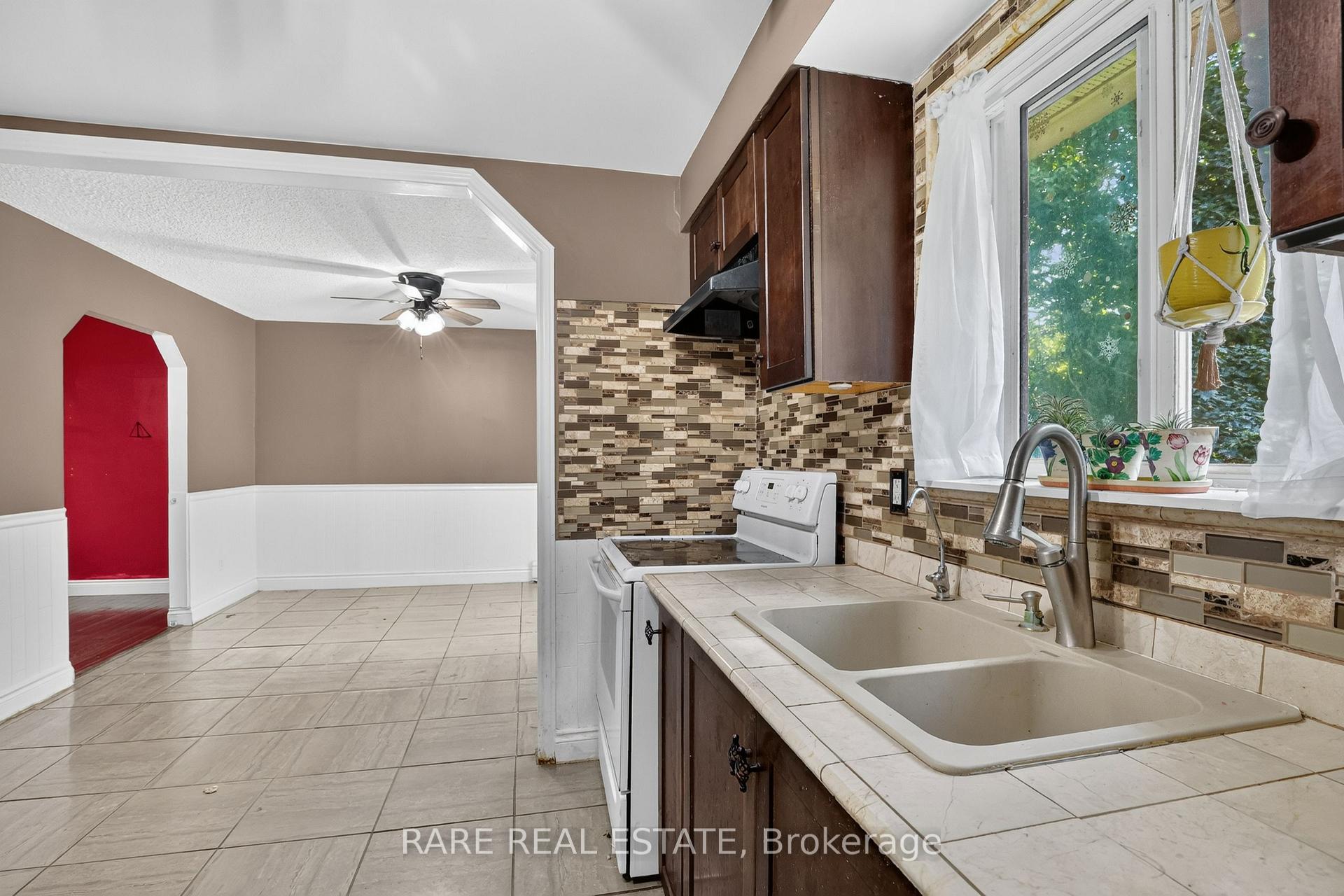 Photo 9 of 14 Pineway Court, Clearview, New Lowell — HOMEH