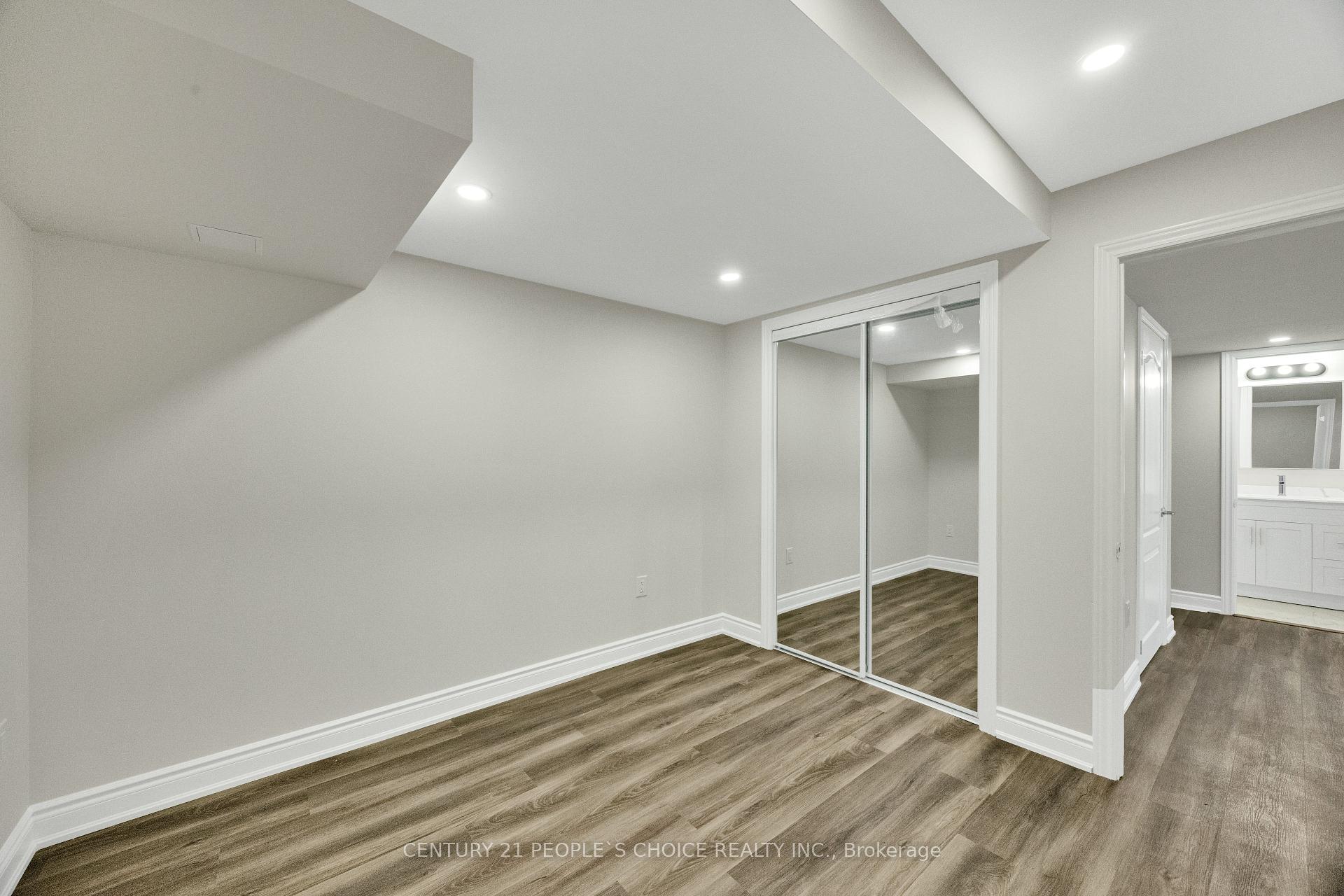 Photo 72 of 16 Flagg Avenue, Brant, Paris — HOMEH