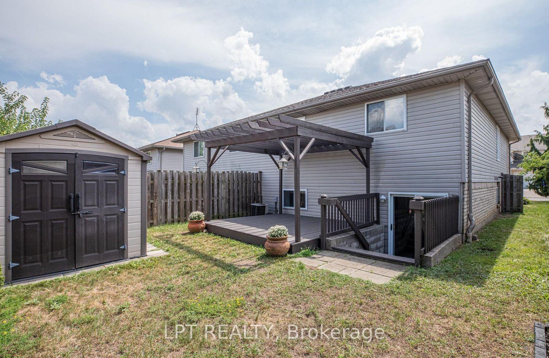 Photo 23 of 11866 Brouillette Court, Tecumseh — HOMEH