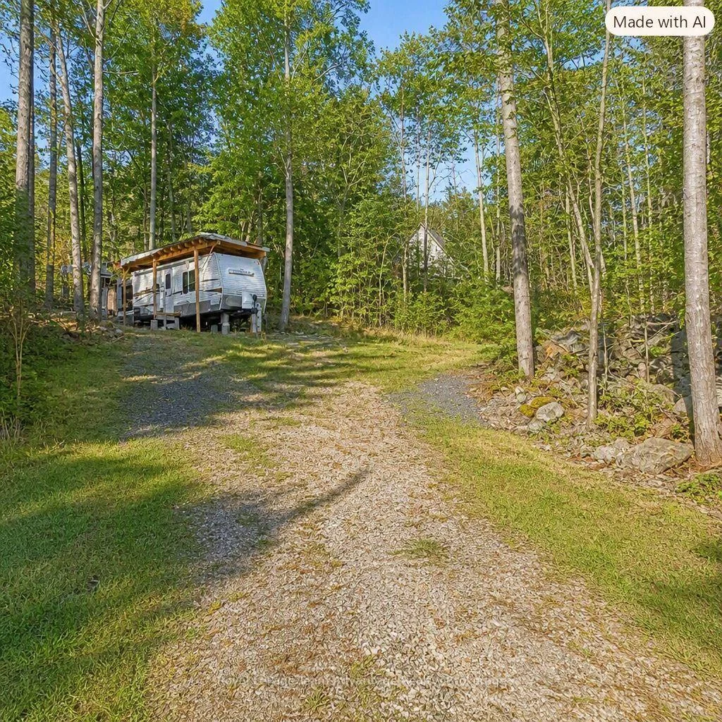 Photo 10 of 12 Tamarack Drive, The Archipelago, Archipelago North — HOMEH
