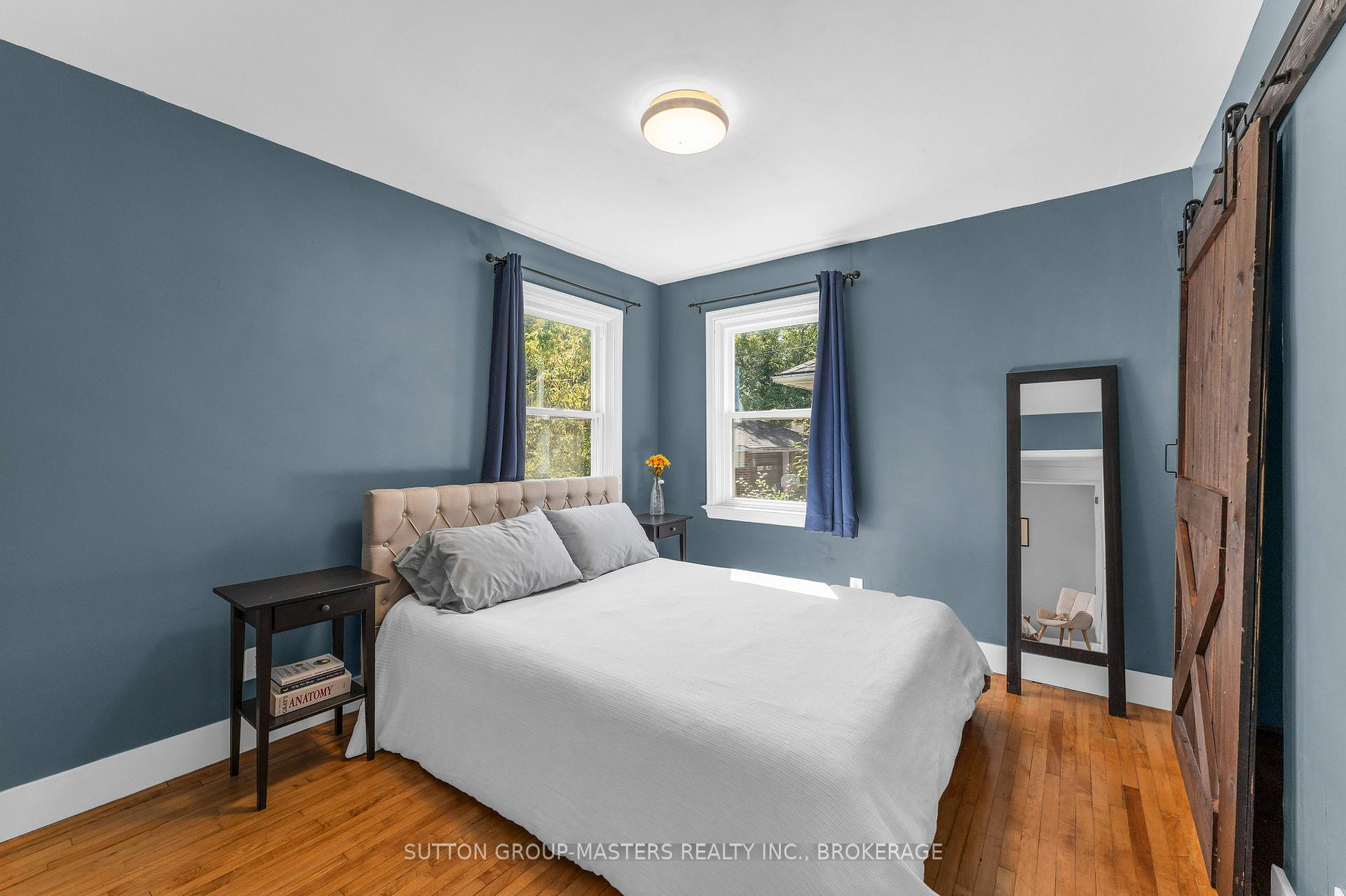 Photo 15 of 945 Victoria Street, Kingston, East of Sir John A. Blvd — HOMEH