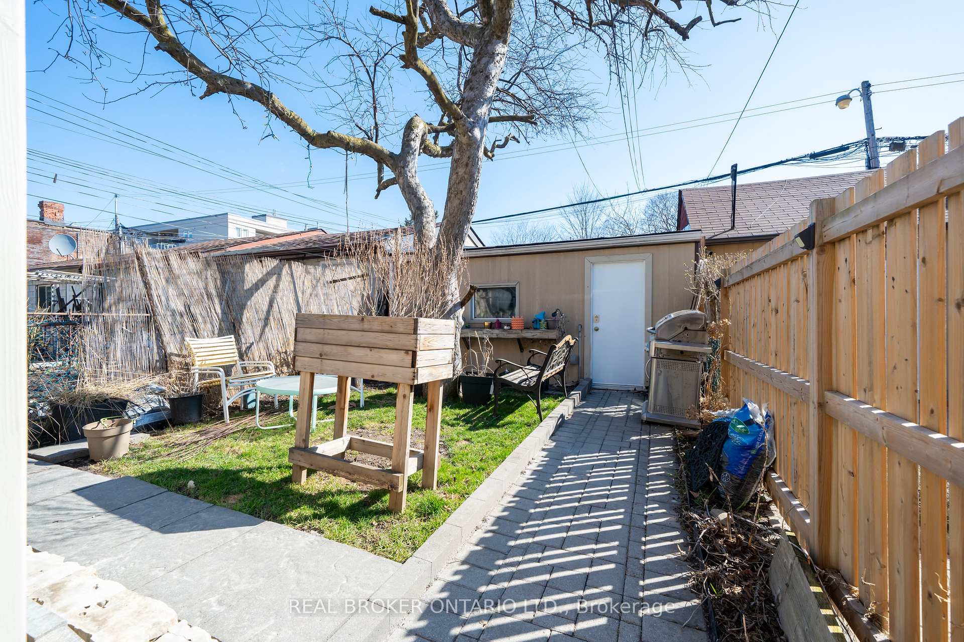 Photo 27 of Unit Lower, 419 Ossington Avenue, Toronto, Trinity-Bellwoods — HOMEH