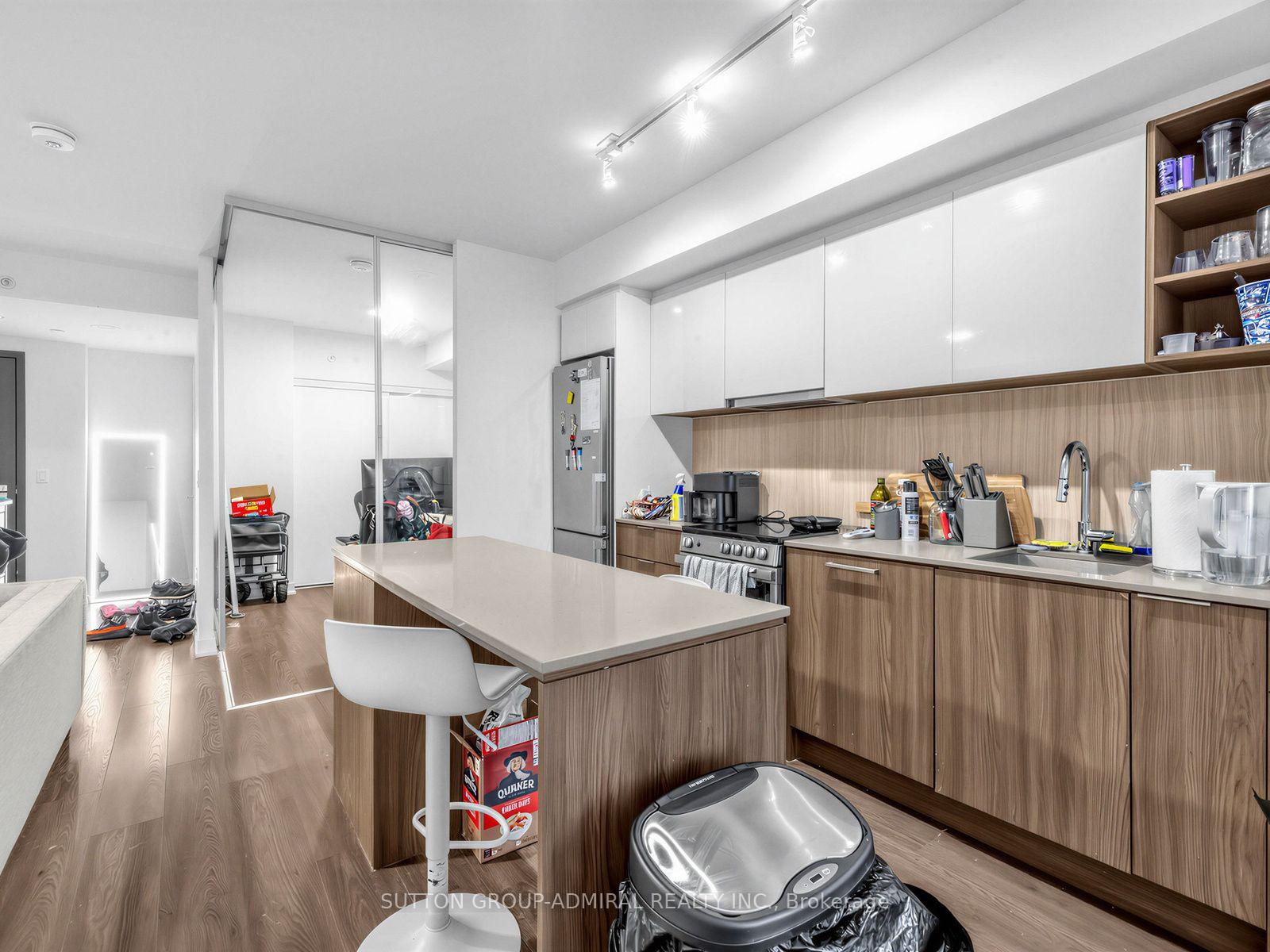 Photo 7 of Unit 447, 31 Tippett Road, North York, Clanton Park — HOMEH