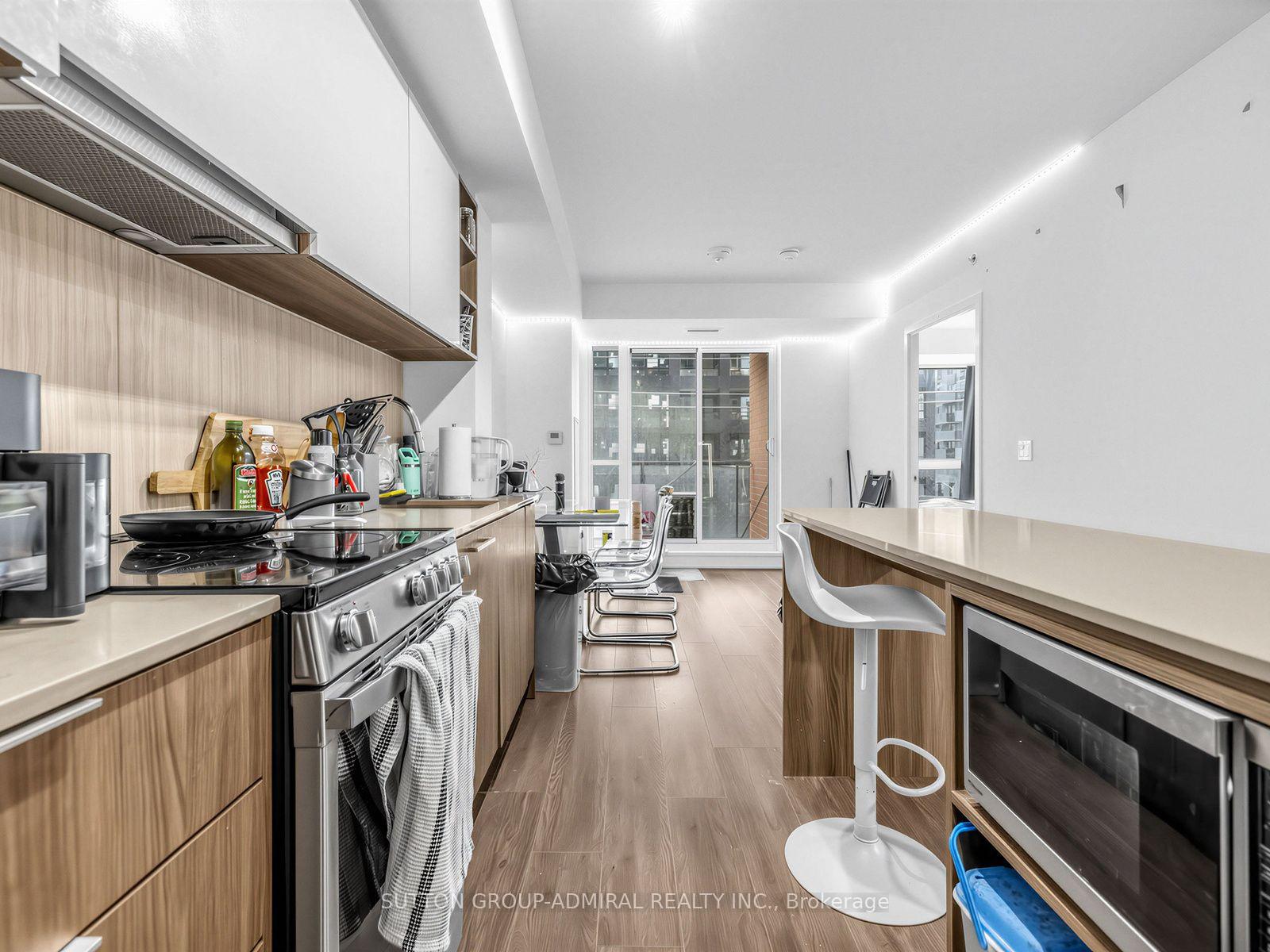 Photo 10 of Unit 447, 31 Tippett Road, North York, Clanton Park — HOMEH