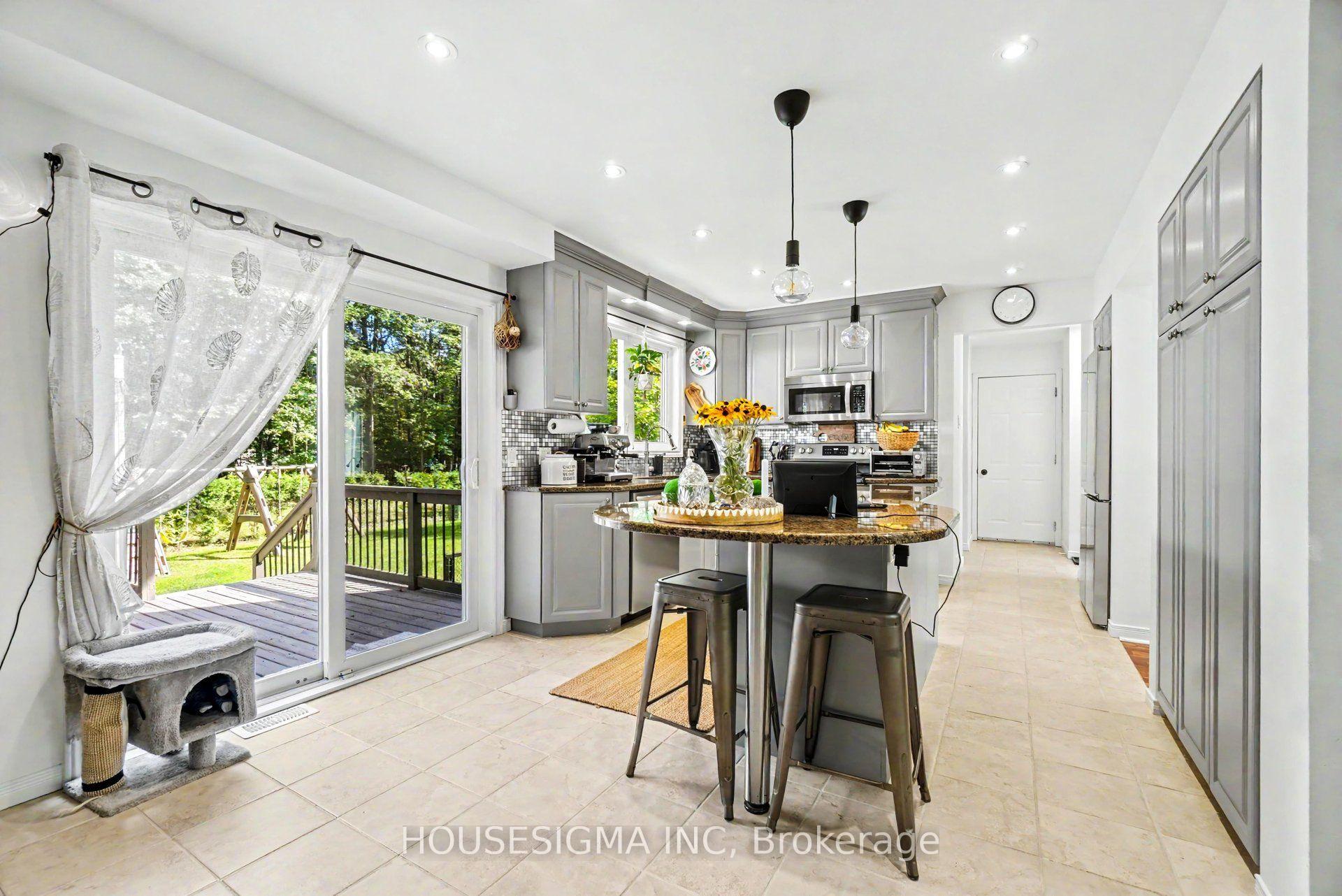 Photo 10 of 312 Fireside Drive, Ottawa, Constance Bay — HOMEH