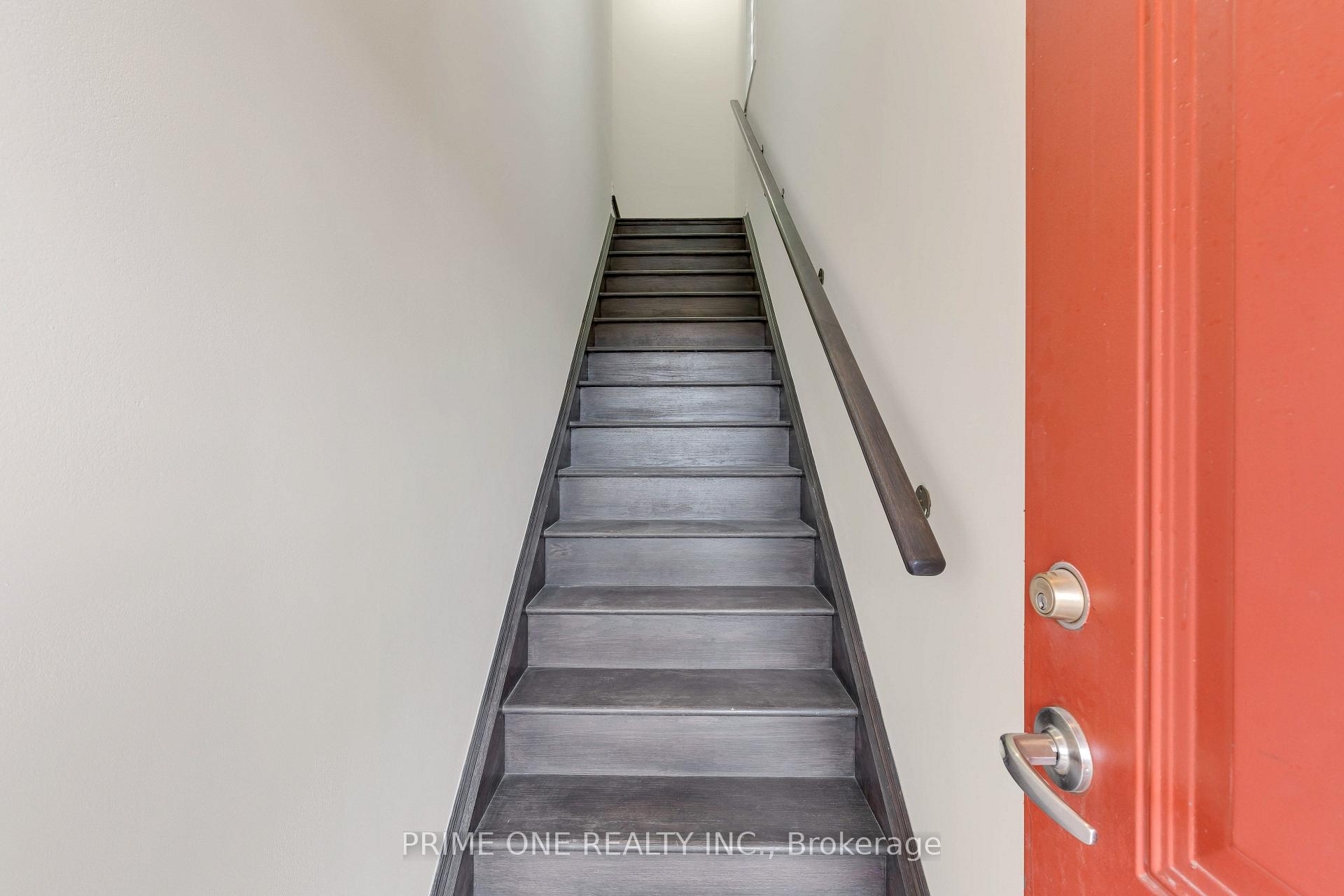 Photo 4 of Unit 16, 240 Lagerfeld Drive, Brampton, Northwest Brampton — HOMEH