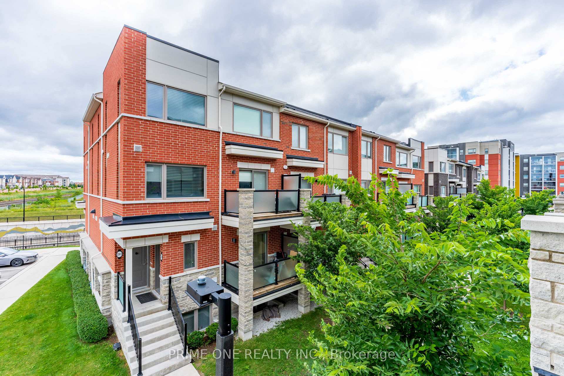 Photo 39 of Unit 16, 240 Lagerfeld Drive, Brampton, Northwest Brampton — HOMEH