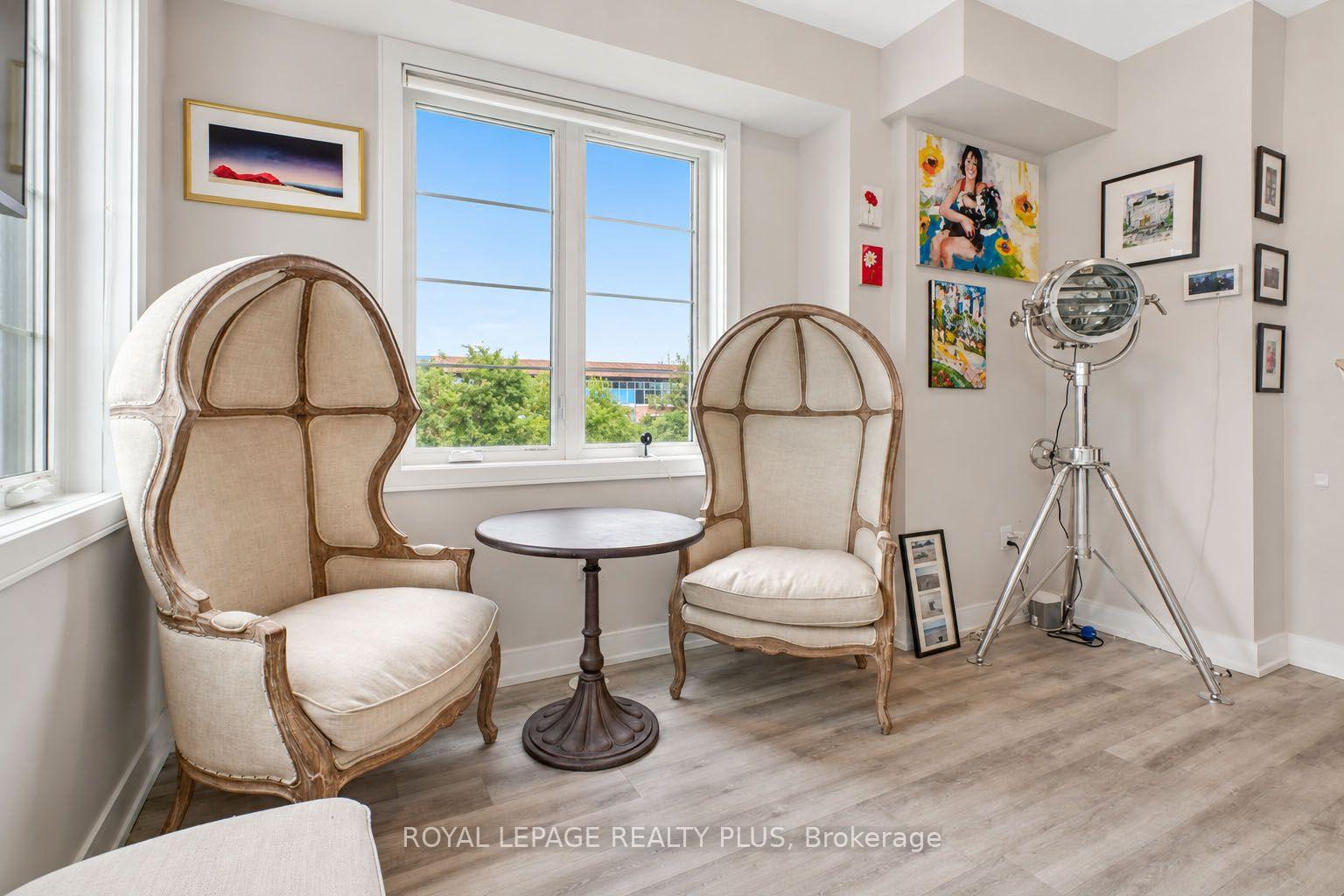 Photo 8 of 560 Rapids Lane, Mississauga, Lakeview — HOMEH