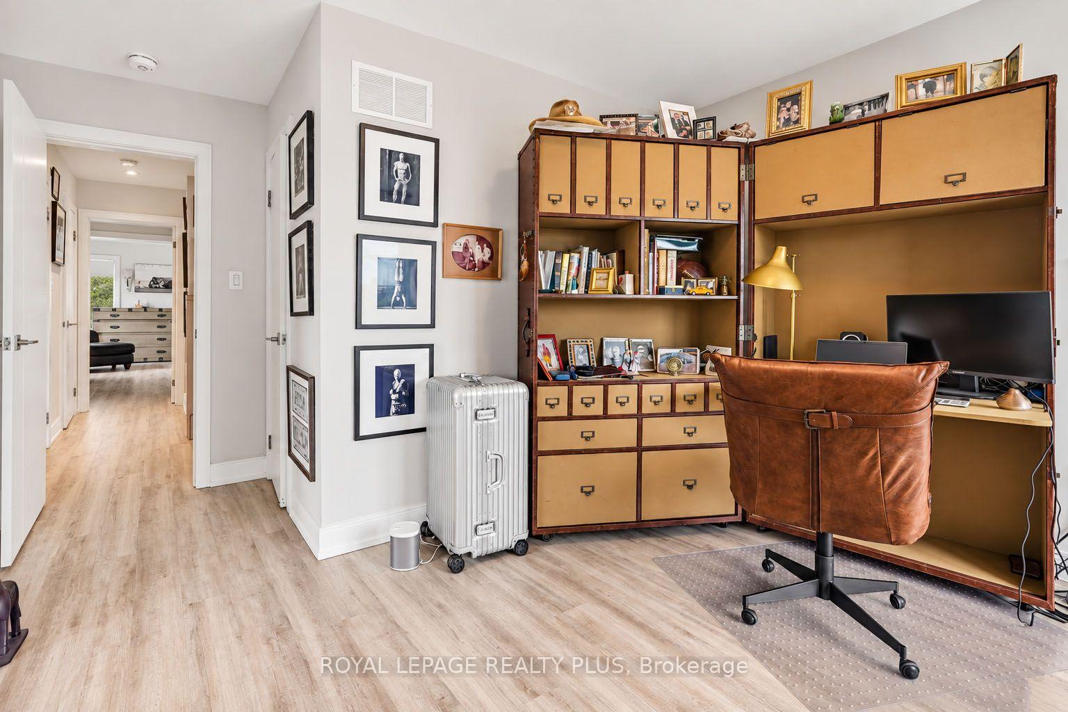 Photo 13 of 560 Rapids Lane, Mississauga, Lakeview — HOMEH