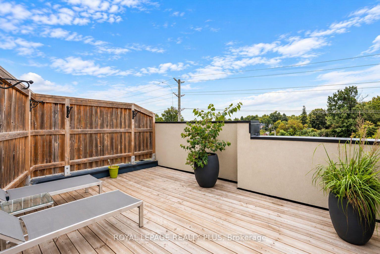 Photo 30 of 560 Rapids Lane, Mississauga, Lakeview — HOMEH