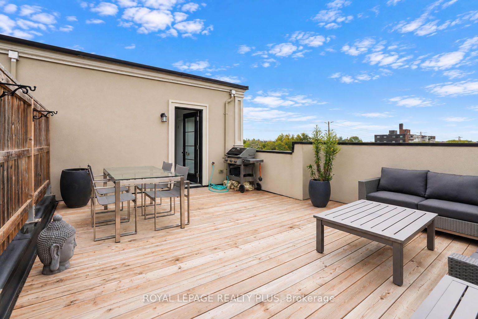 Photo 29 of 560 Rapids Lane, Mississauga, Lakeview — HOMEH