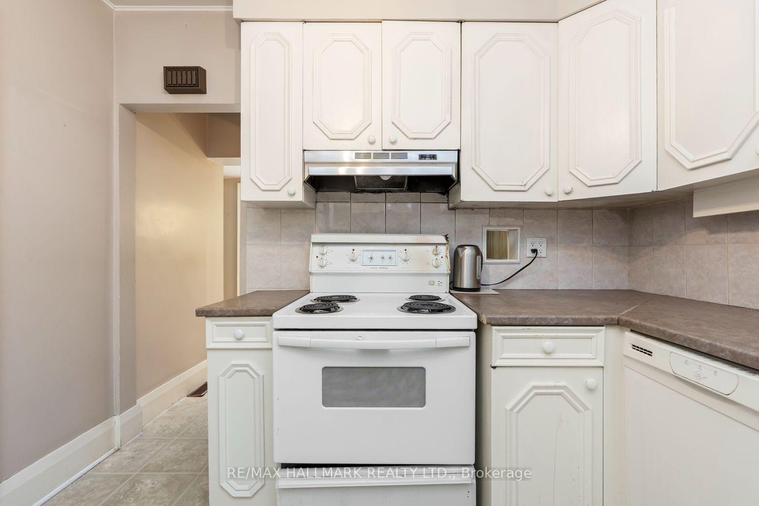Photo 2 of 48 Chatsworth Drive, Toronto, Lawrence Park South — HOMEH