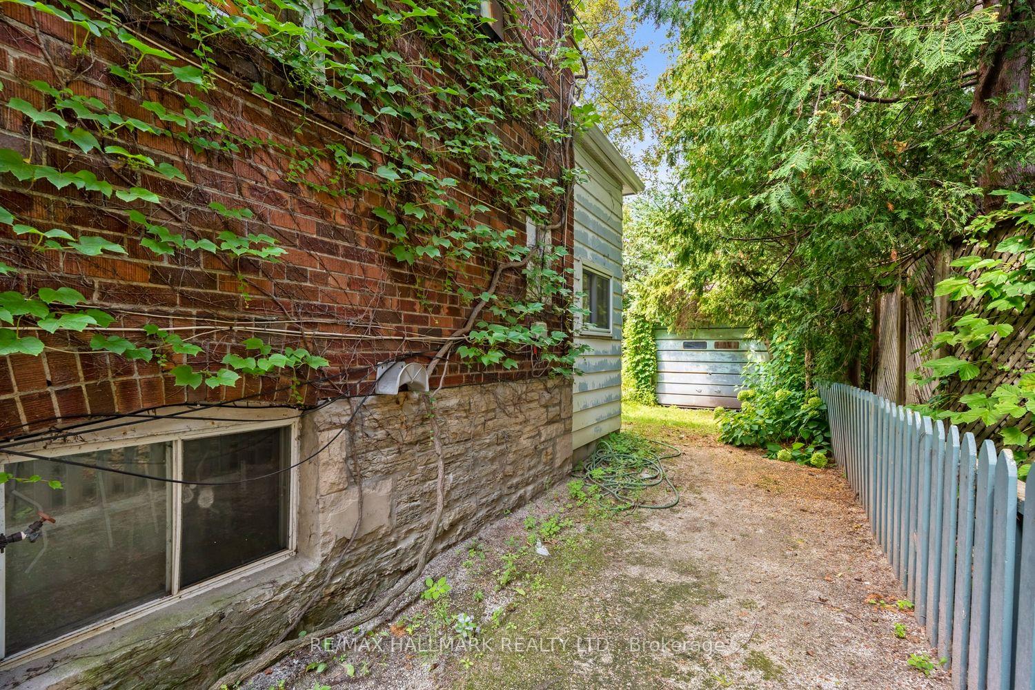 Photo 13 of 48 Chatsworth Drive, Toronto, Lawrence Park South — HOMEH