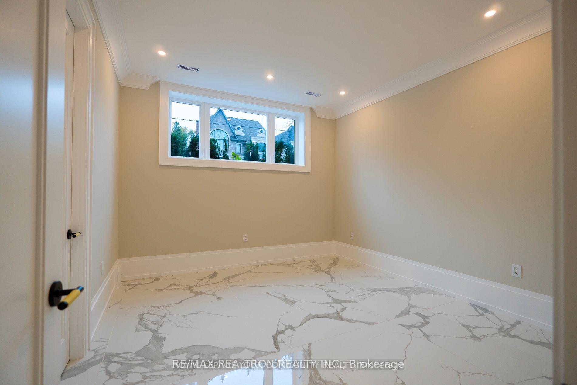 Photo 38 of 21 Birch Avenue, Richmond Hill, South Richvale — HOMEH