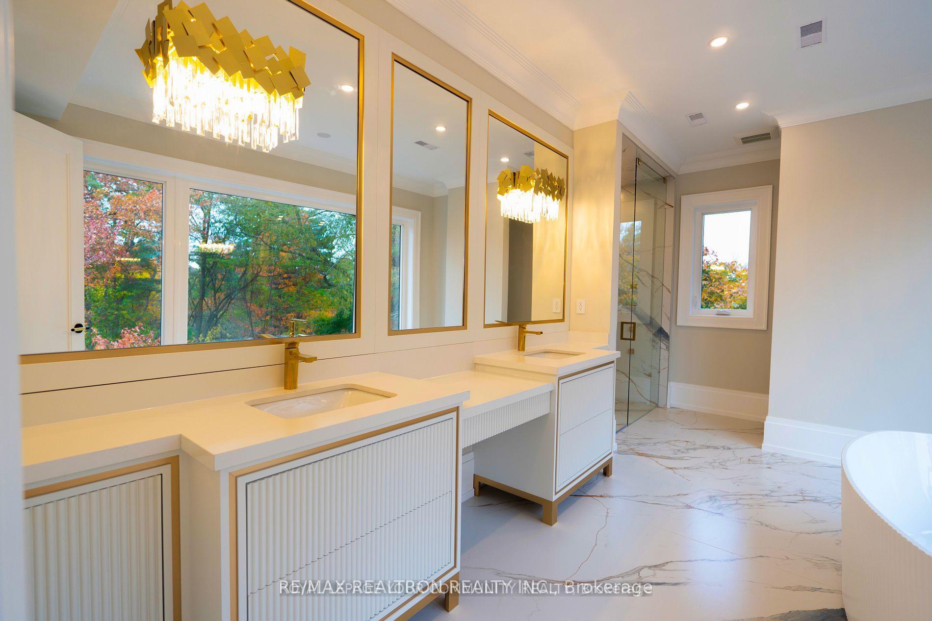 Photo 22 of 21 Birch Avenue, Richmond Hill, South Richvale — HOMEH