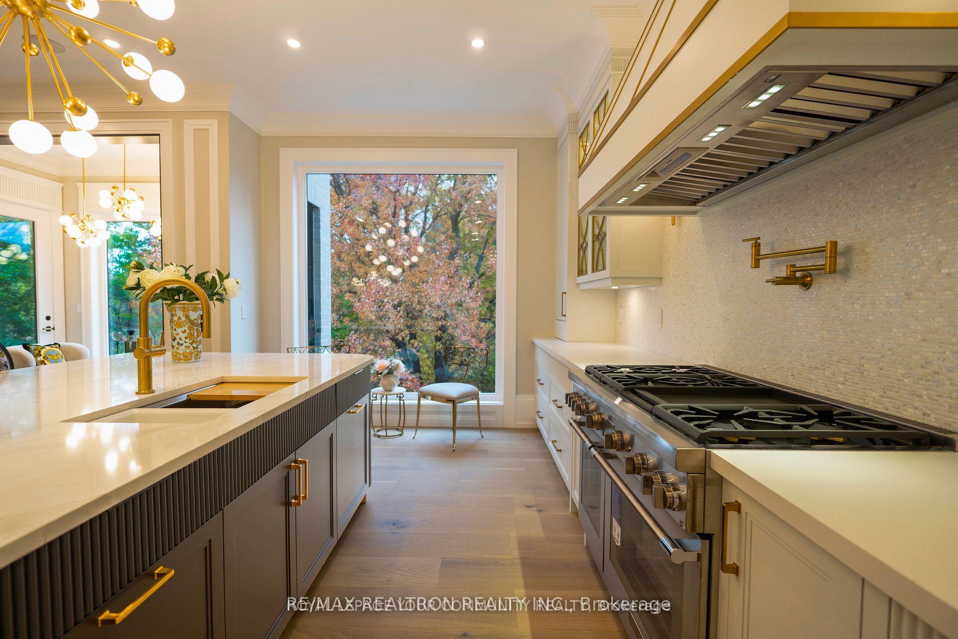 Photo 13 of 21 Birch Avenue, Richmond Hill, South Richvale — HOMEH
