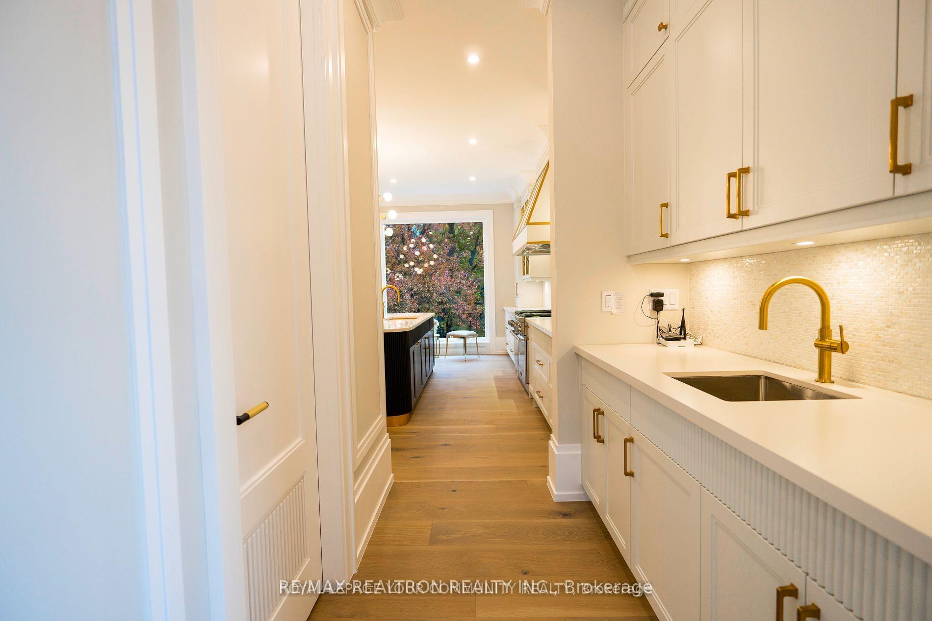 Photo 12 of 21 Birch Avenue, Richmond Hill, South Richvale — HOMEH