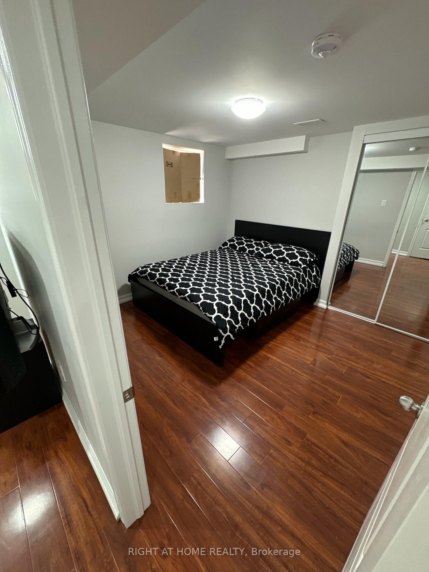 Photo 7 of Unit Lower, 314 Harrowsmith Drive, Mississauga, Hurontario — HOMEH