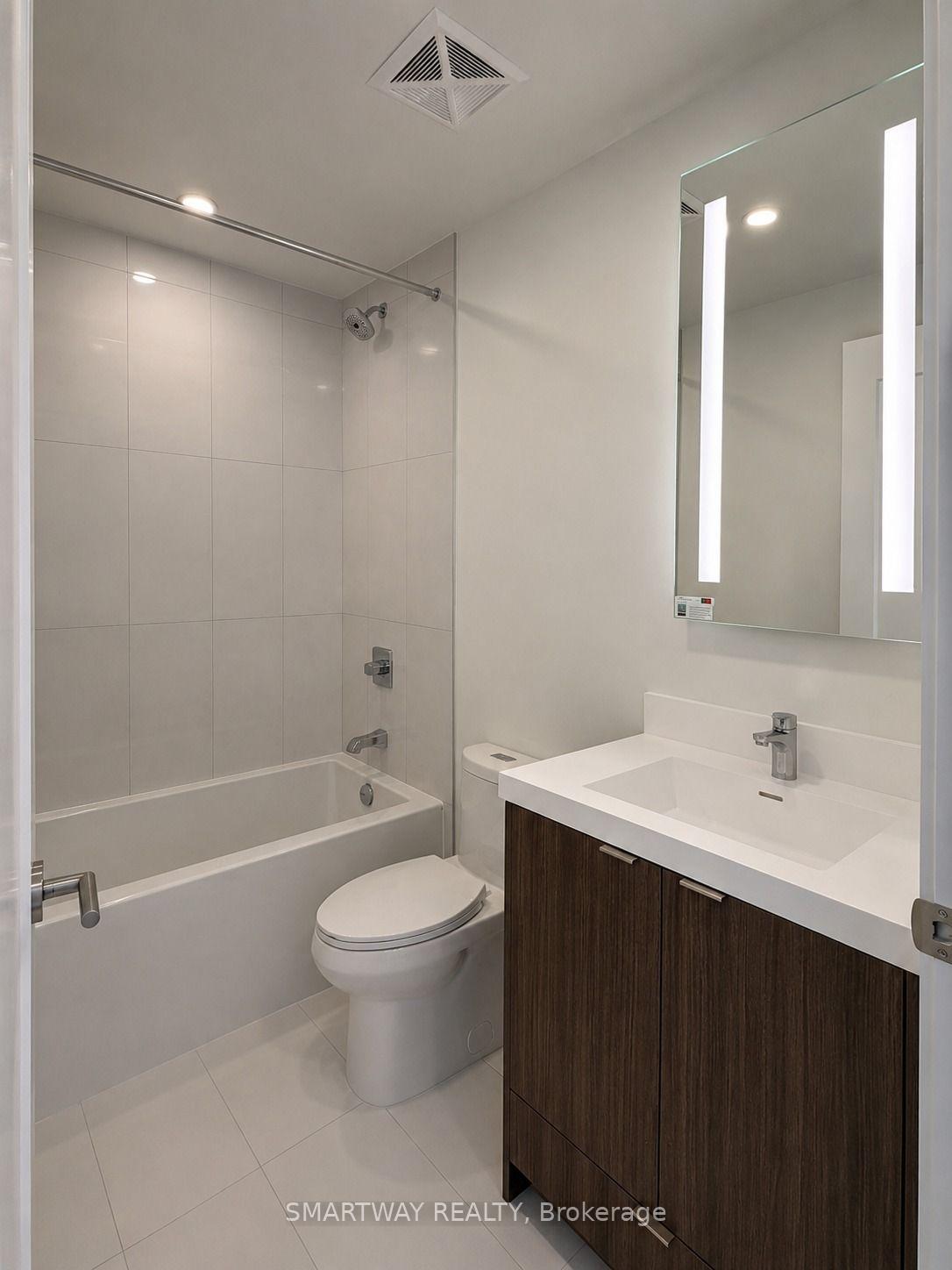 Photo 15 of Unit 2206, 60 Central Park Roadway, Etobicoke, Islington-City Centre West — HOMEH