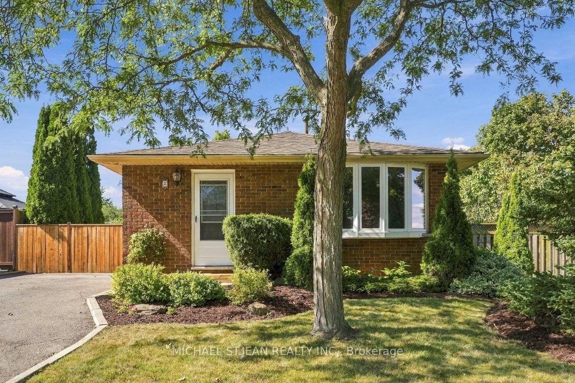 Photo 3 of 2 Marston Street, Hamilton, Stoney Creek Mountain — HOMEH