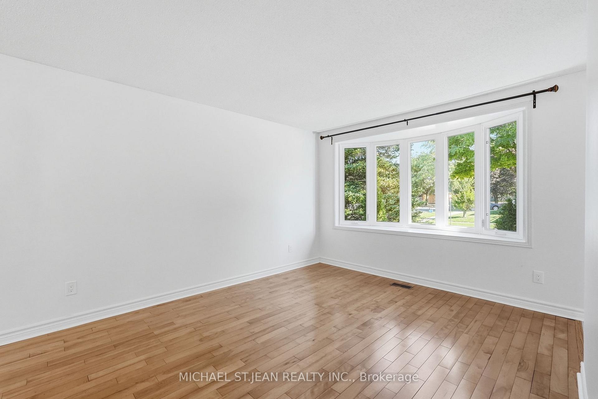 Photo 10 of 2 Marston Street, Hamilton, Stoney Creek Mountain — HOMEH