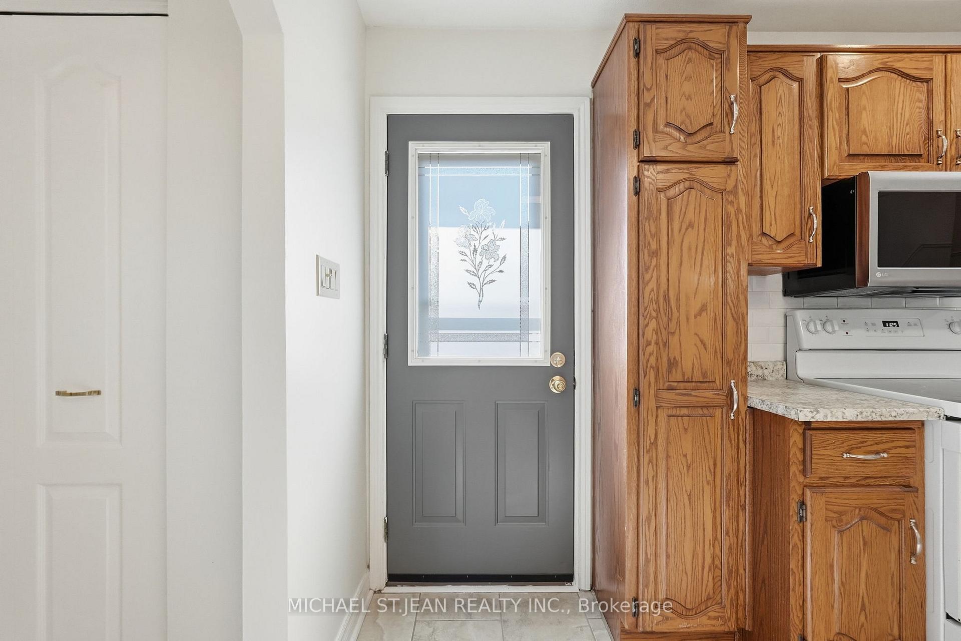 Photo 21 of 2 Marston Street, Hamilton, Stoney Creek Mountain — HOMEH