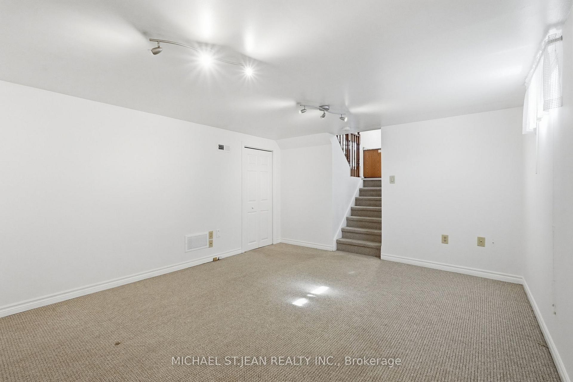Photo 36 of 2 Marston Street, Hamilton, Stoney Creek Mountain — HOMEH