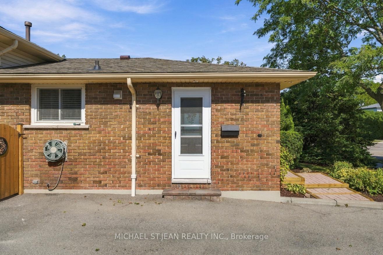 Photo 40 of 2 Marston Street, Hamilton, Stoney Creek Mountain — HOMEH