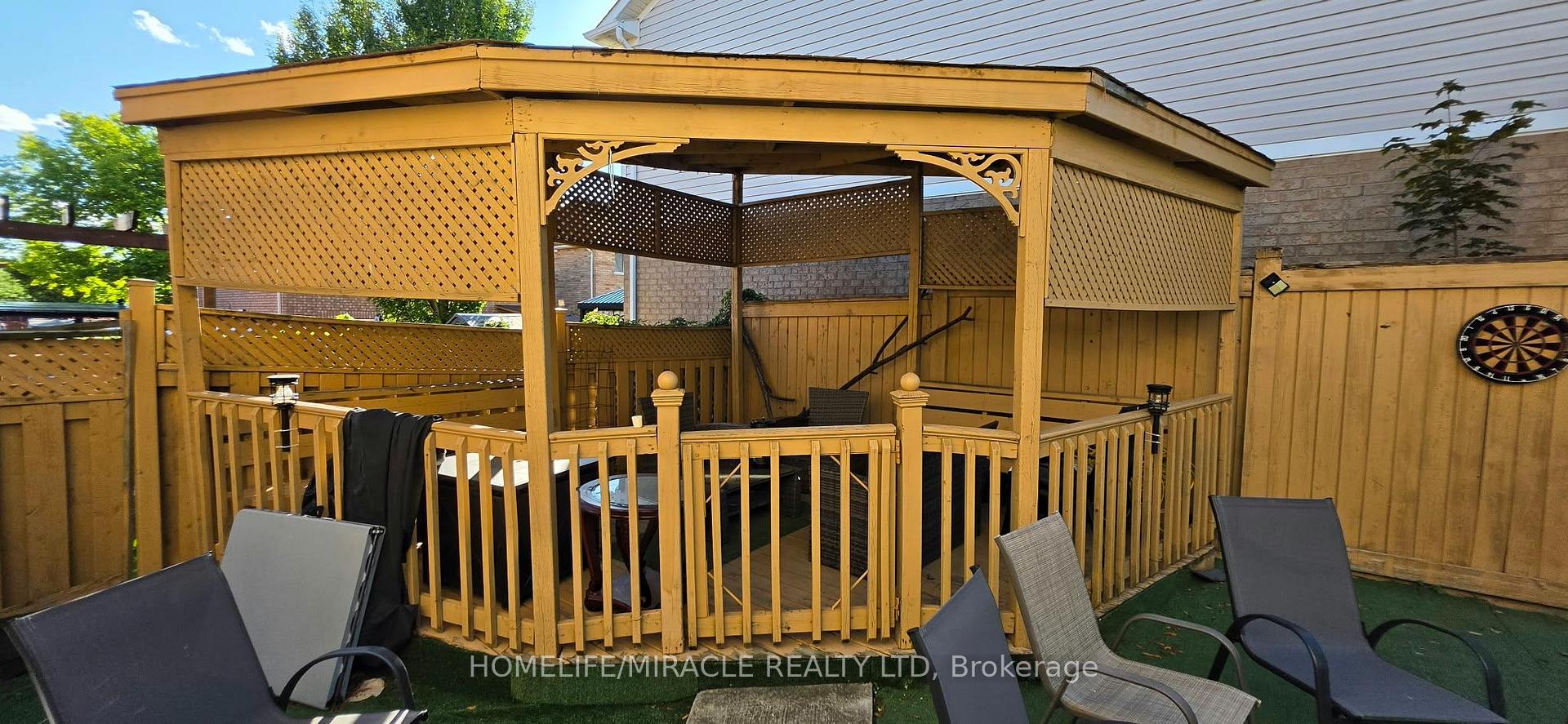 Photo 6 of 160 Queen Mary Drive, Brampton, Fletcher's Meadow — HOMEH
