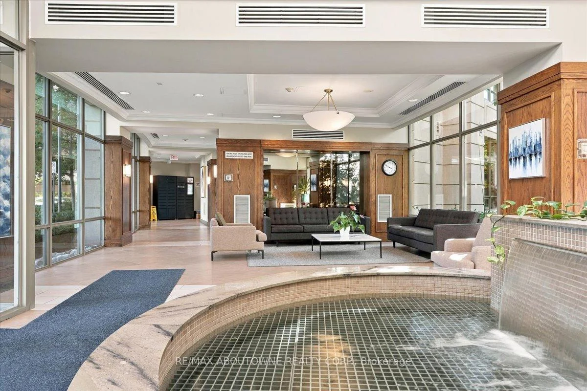 Photo 8 of Unit 807, 2391 Central Park Drive, Oakville, River Oaks — HOMEH