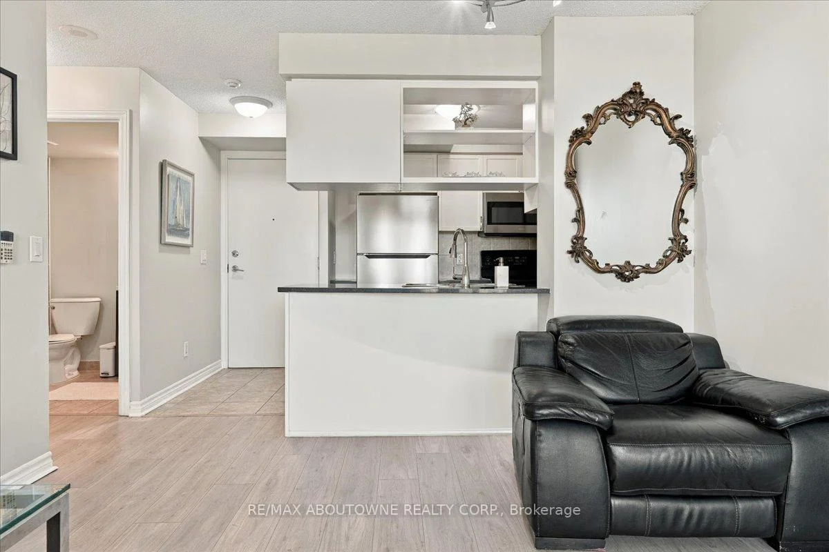 Photo 23 of Unit 807, 2391 Central Park Drive, Oakville, River Oaks — HOMEH